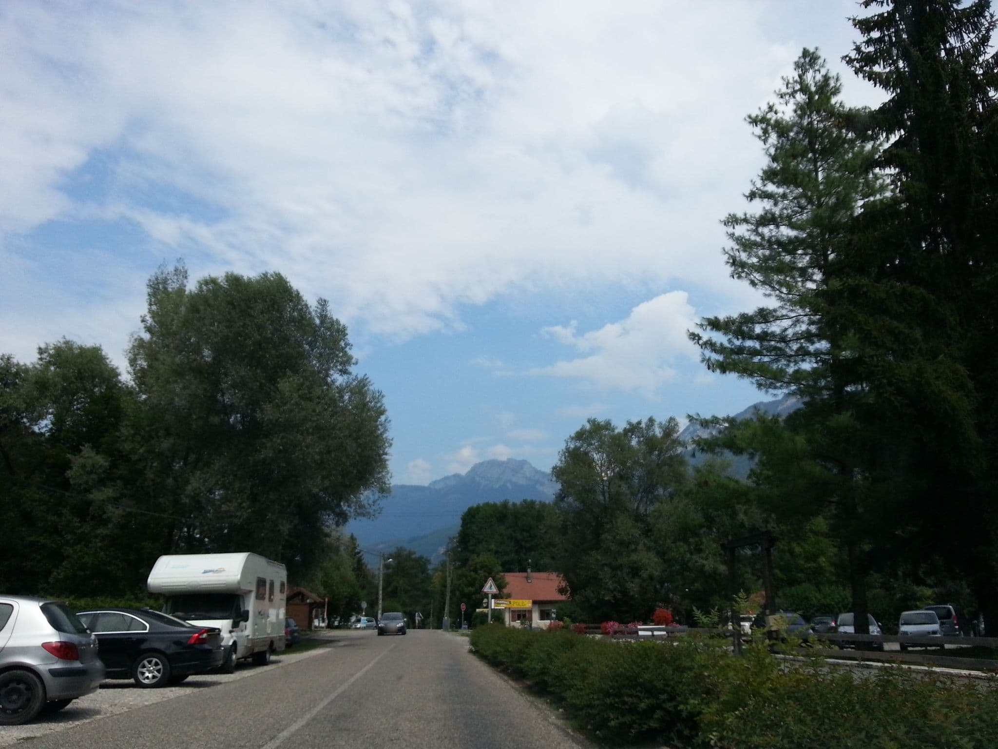 Street view near Camping l'Ideal, Doussard — © it_s_so_funny (CC BY-SA · Mapillary)
