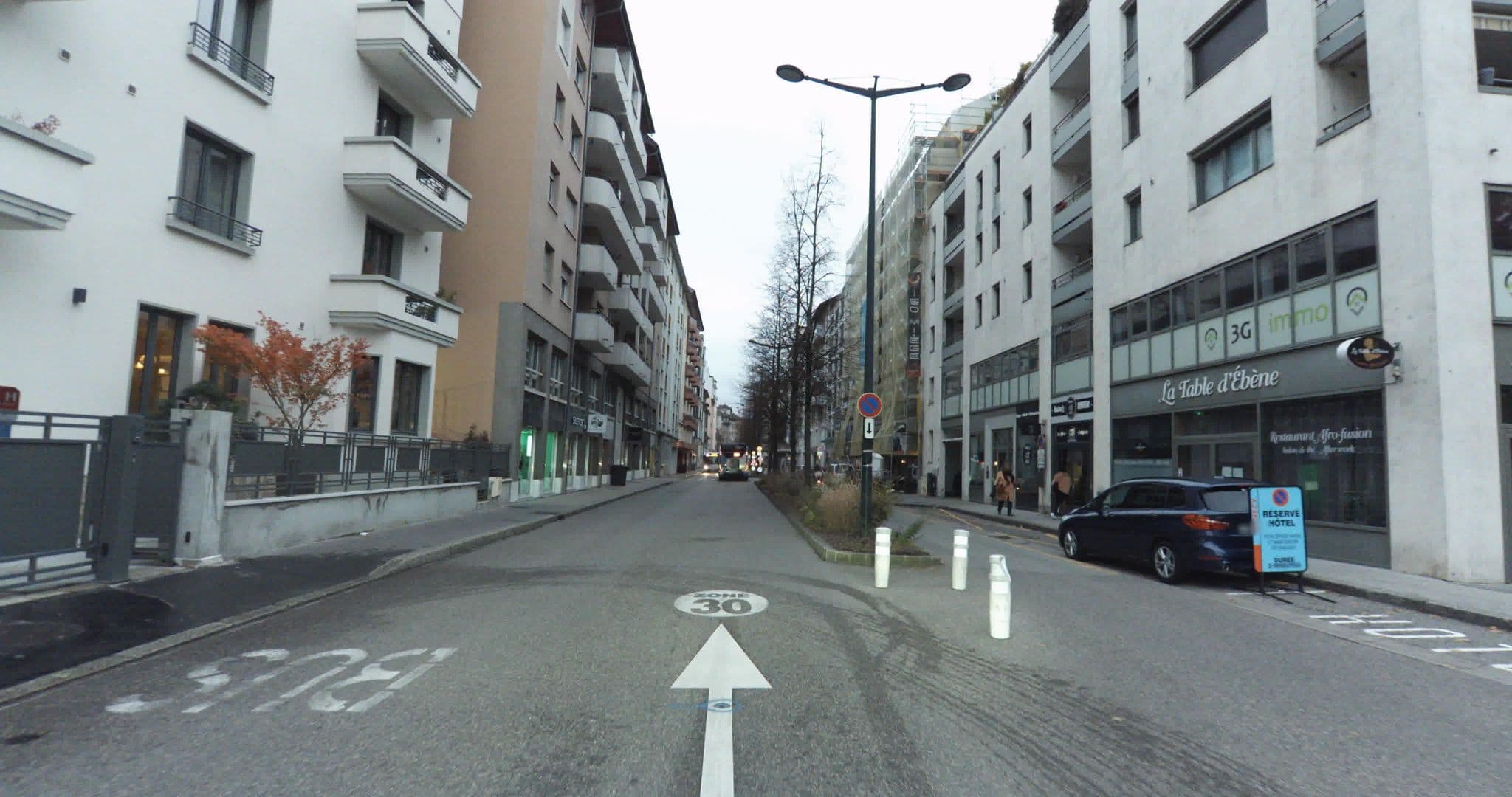 Street view near Hotel Alery, Annecy — © sogefi (CC BY-SA · Mapillary)