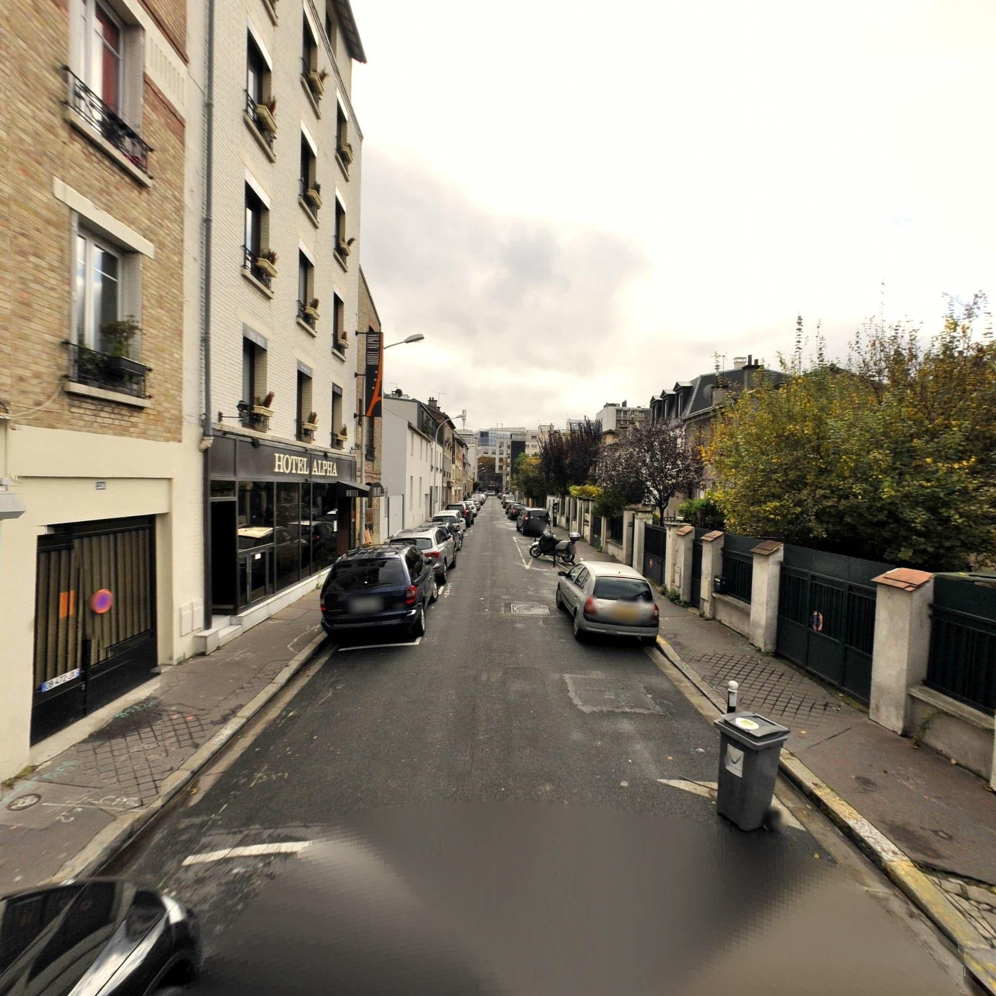 Street view near Hôtel Alpha, Boulogne-Billancourt — © mappy_sa (CC BY-SA · Mapillary)