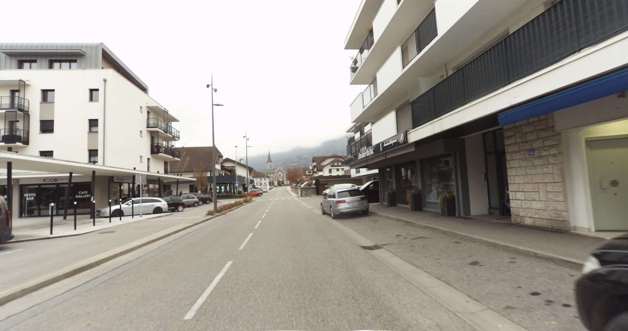 Street view near Le Rive Gauche, Saint-Jorioz — © sogefi (CC BY-SA · Mapillary)