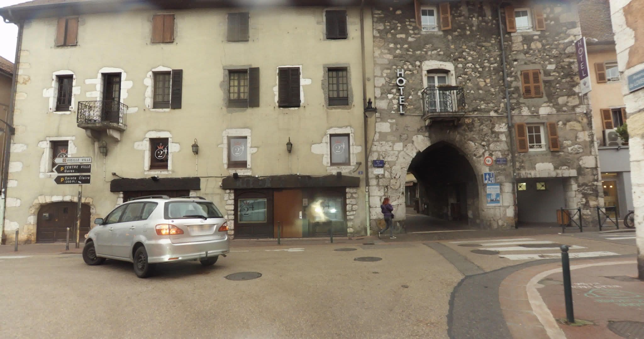 Street view near Kyriad Annecy Centre, Annecy — © sogefi (CC BY-SA · Mapillary)