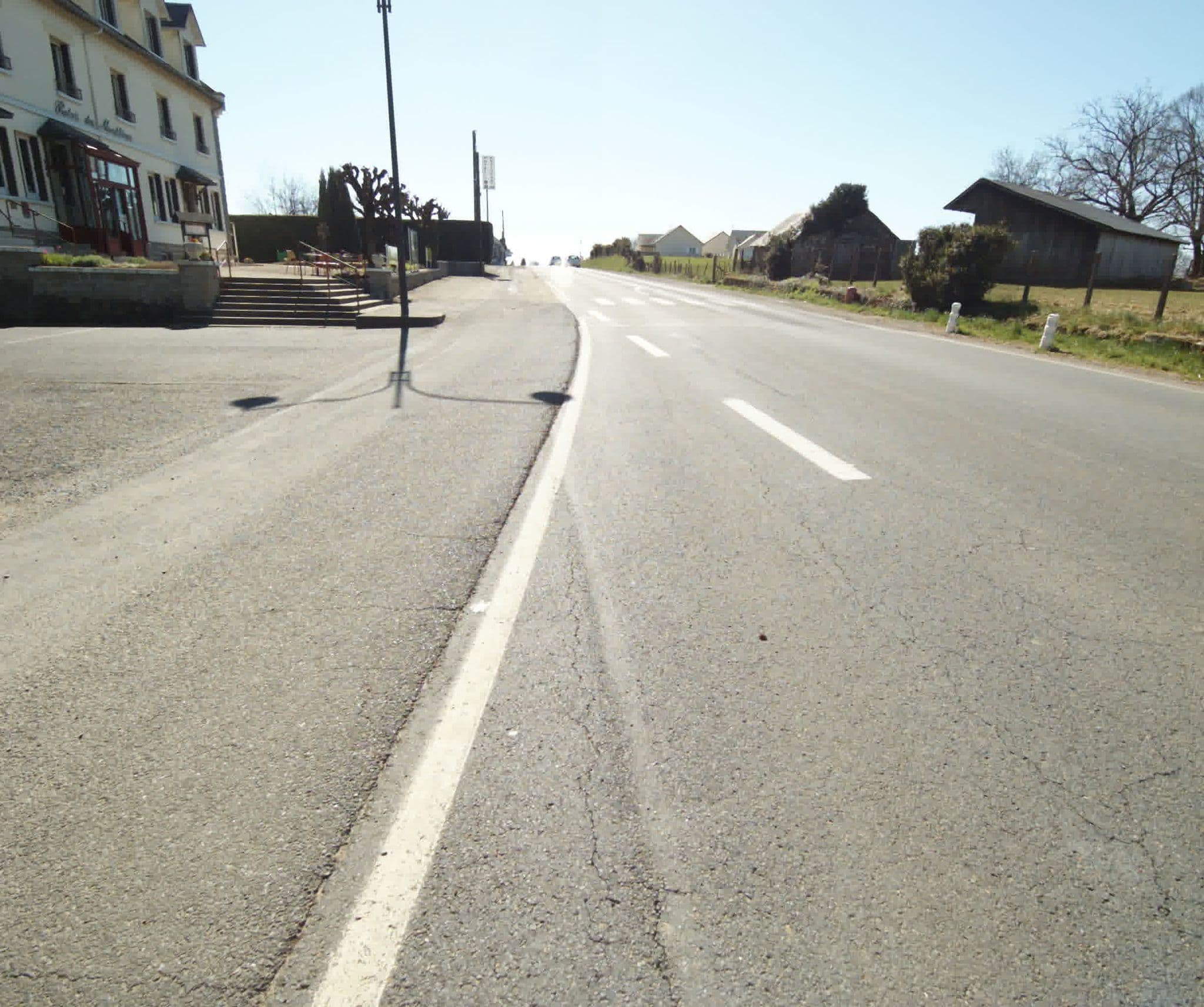 Street view near Logis Relais des Monedières, Seilhac — © sogefi (CC BY-SA · Mapillary)