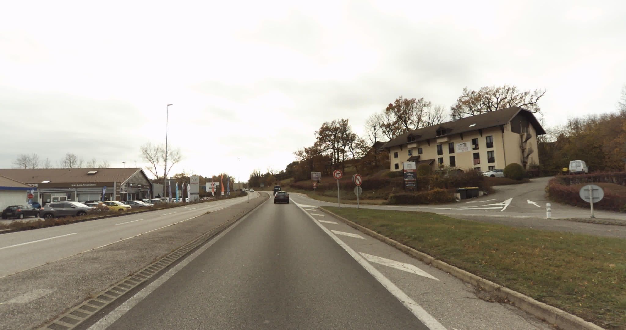 Street view near Hotel Altess, Seynod — © sogefi (CC BY-SA · Mapillary)