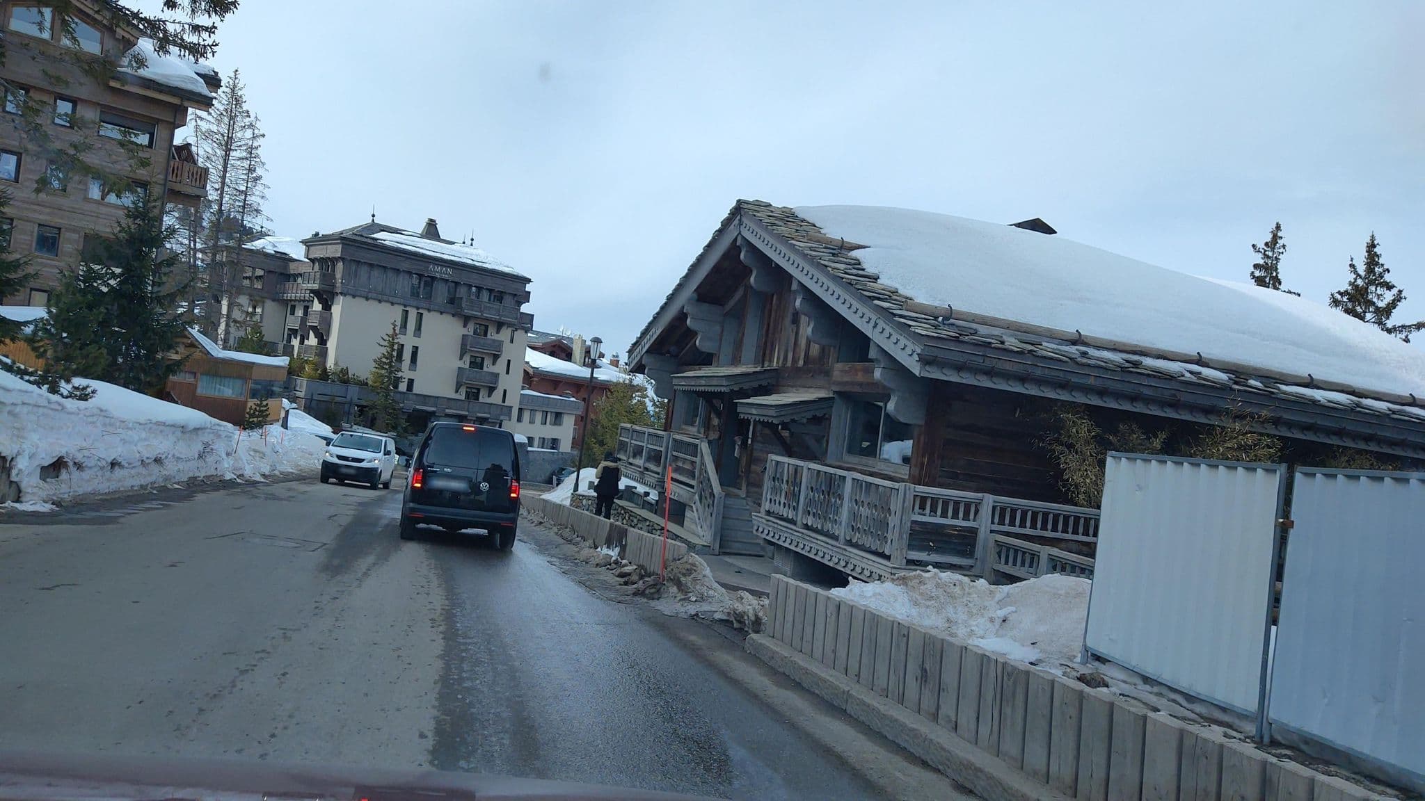 Street view near Hotel Des Neiges Courchevel, Courchevel — © MatthieuF4FNE (CC BY-SA · Mapillary)