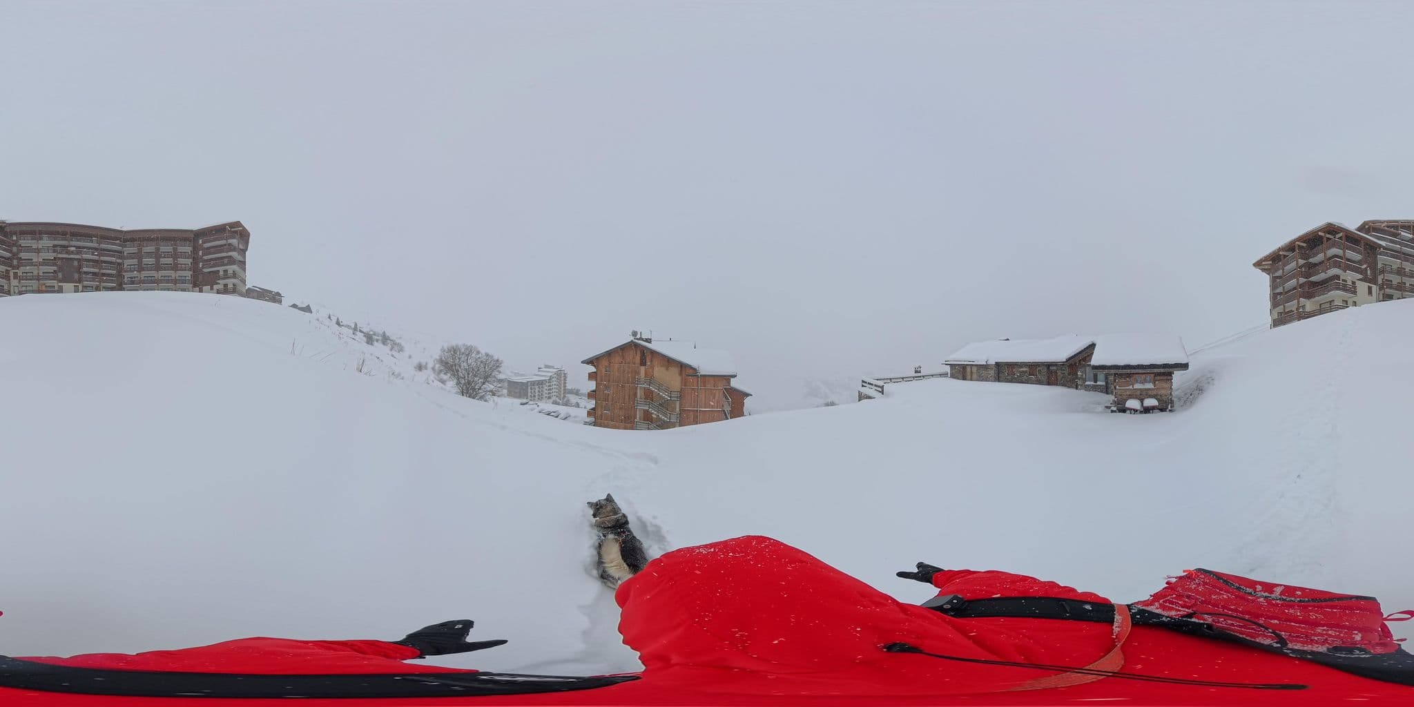 Street view near Chalet Necou, Val Thorens — © MattWithHuskies (CC BY-SA · Mapillary)