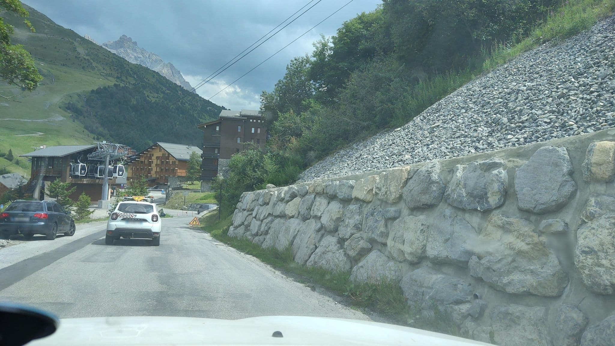 Street view near Motarolles, Méribel — © MatthieuF4FNE (CC BY-SA · Mapillary)