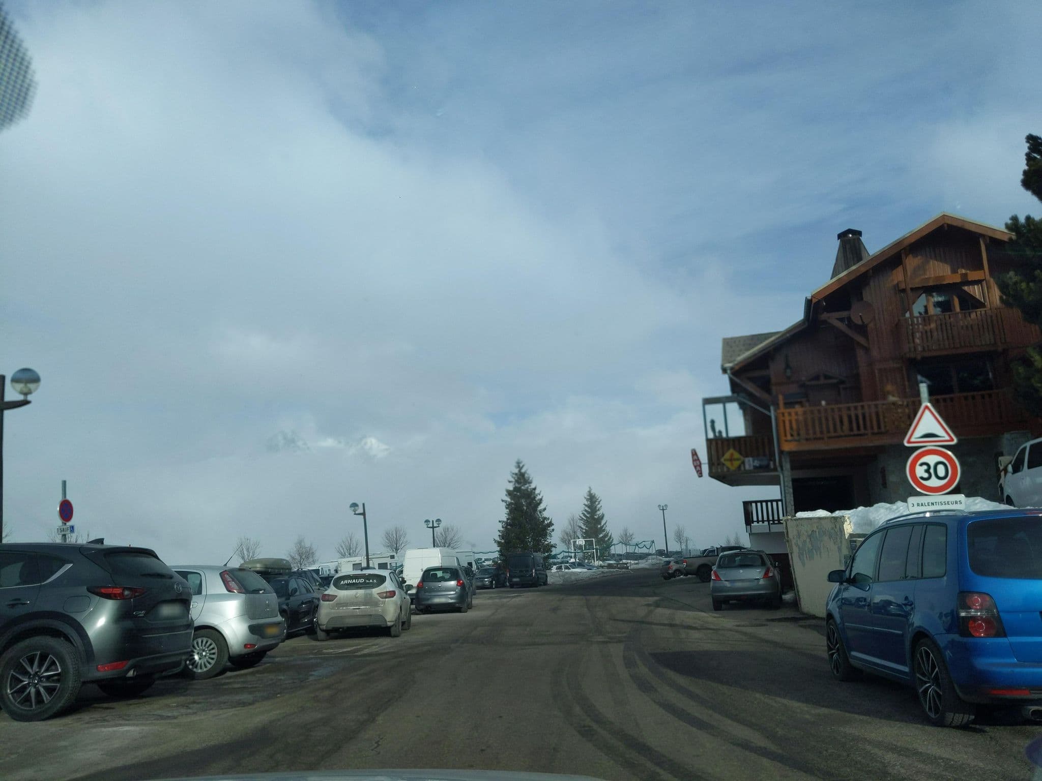 Street view near 34 Grande Ourse Vallandry, Bourg-Saint-Maurice — © alexmodesto73 (CC BY-SA · Mapillary)