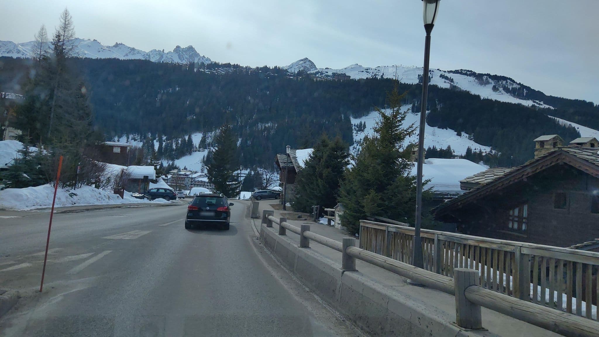 Street view near chalet misti, Courchevel — © MatthieuF4FNE (CC BY-SA · Mapillary)