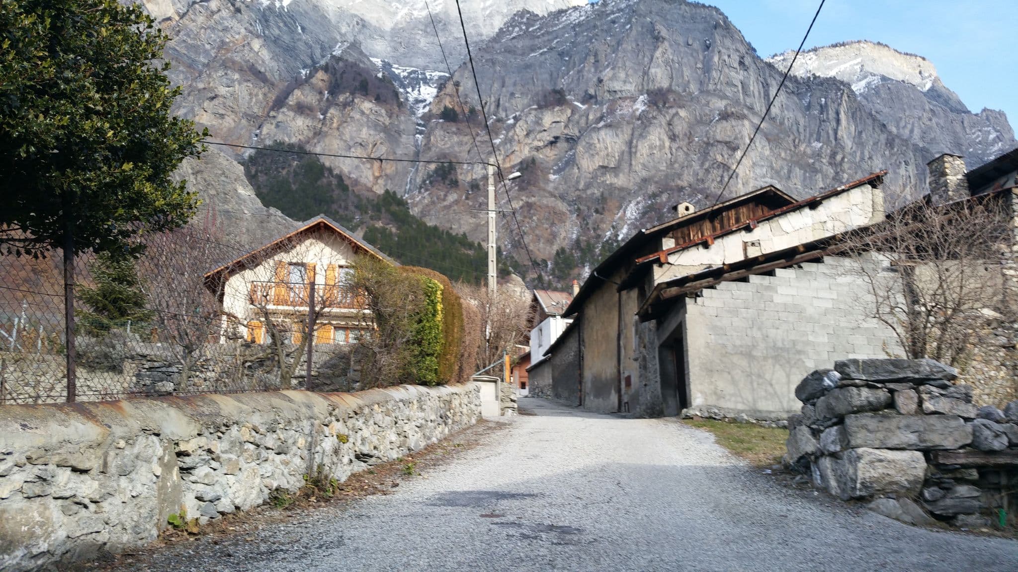 Street view near Résidence le Grand Tétras, Villargondran — © alexmodesto73 (CC BY-SA · Mapillary)