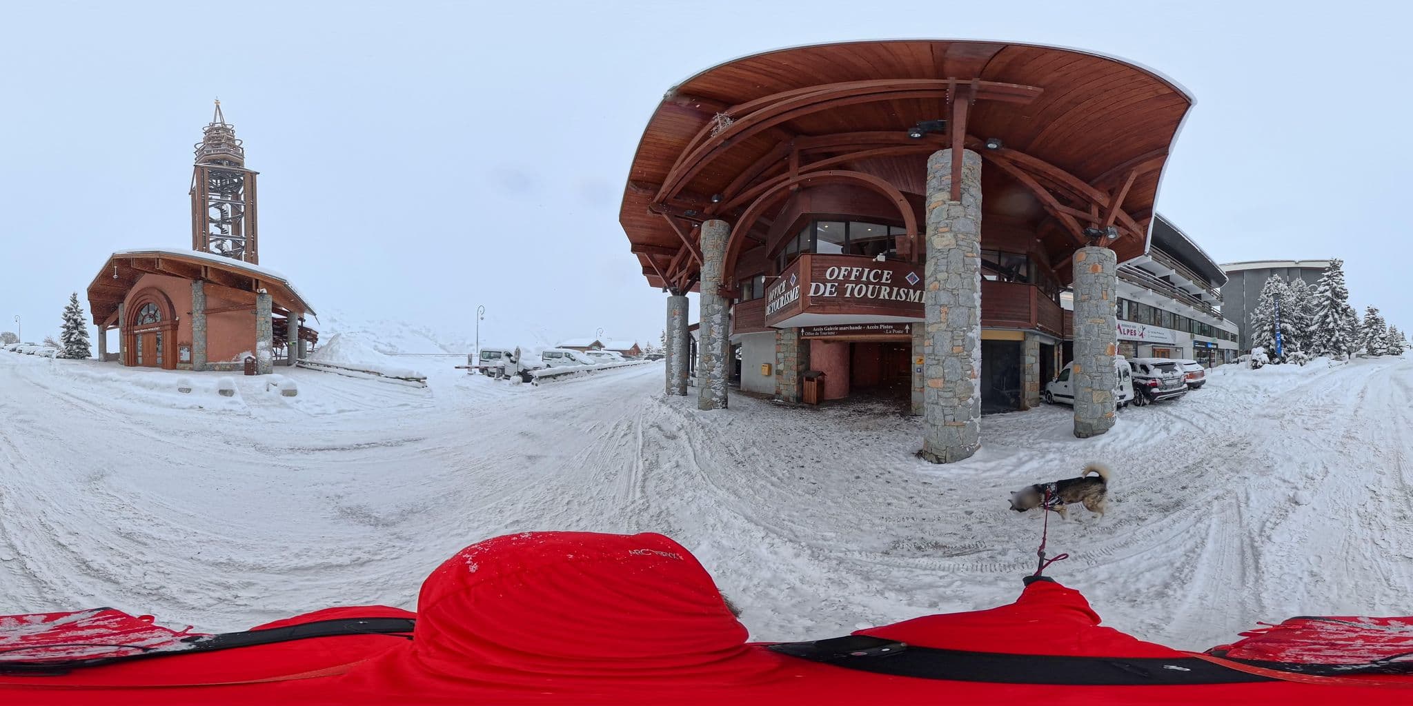Street view near Le Skilt, Val Thorens — © MattWithHuskies (CC BY-SA · Mapillary)