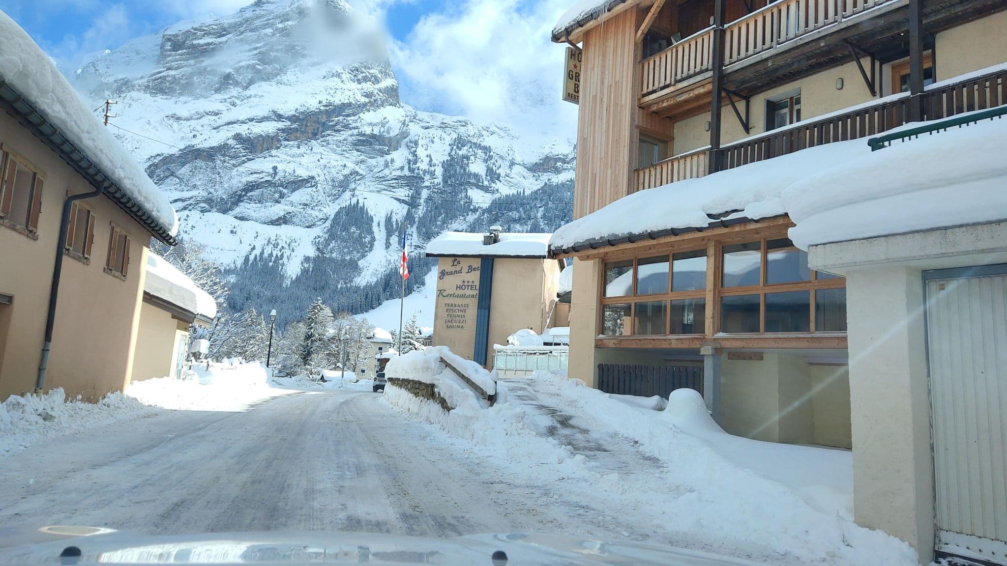 Street view near Résidence Goélia le Blanchot, Courchevel — © MatthieuF4FNE (CC BY-SA · Mapillary)