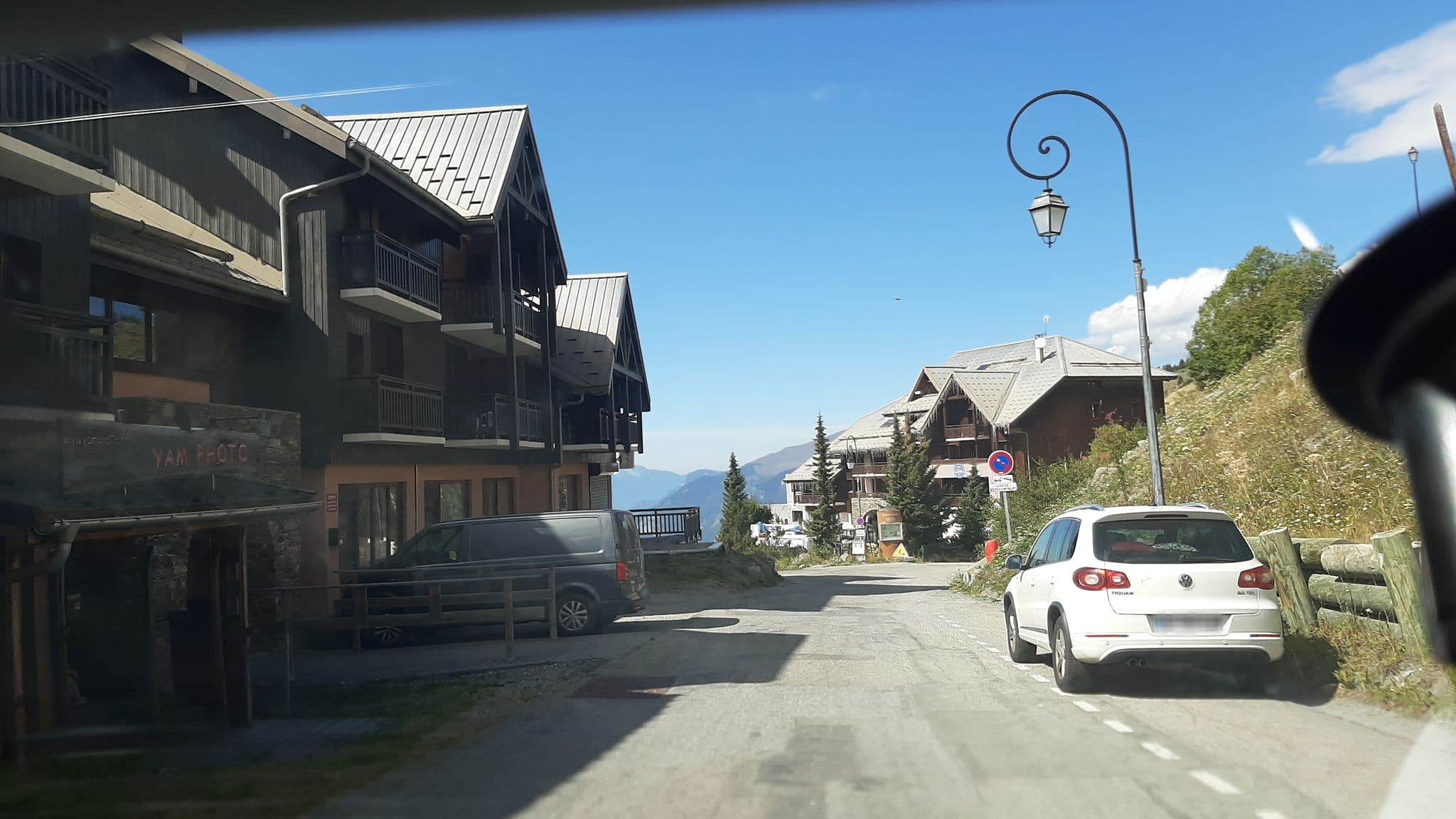 Street view near Avenir 3, Valloire — © alexmodesto73 (CC BY-SA · Mapillary)