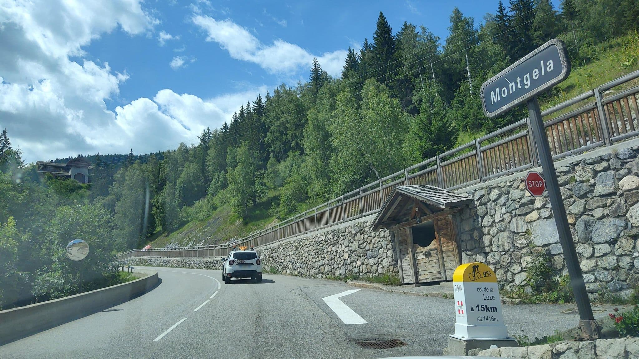 Street view near letele, Saint-Bon-Tarentaise — © MatthieuF4FNE (CC BY-SA · Mapillary)