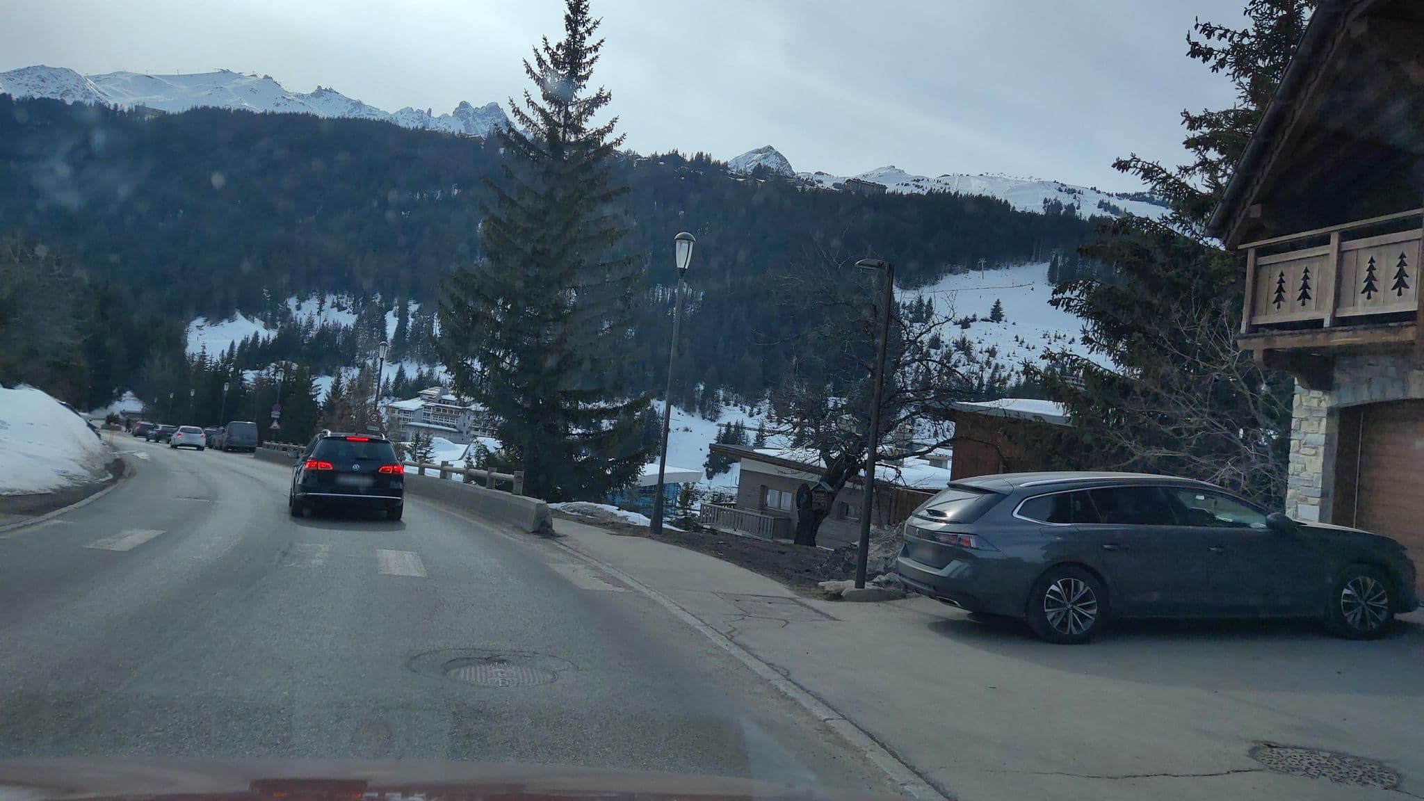 Street view near Chalet Le Bisolet, Courchevel — © MatthieuF4FNE (CC BY-SA · Mapillary)