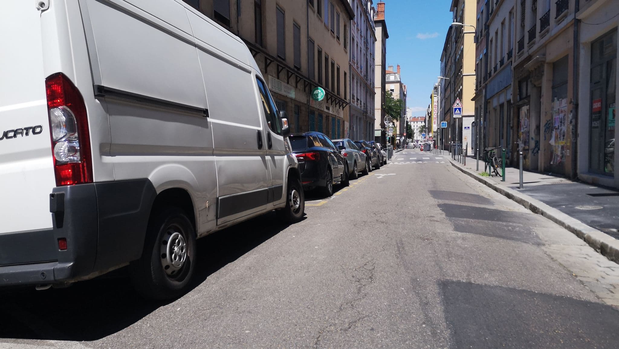 Street view near Le Flâneur, Lyon — © blueberry (CC BY-SA · Mapillary)