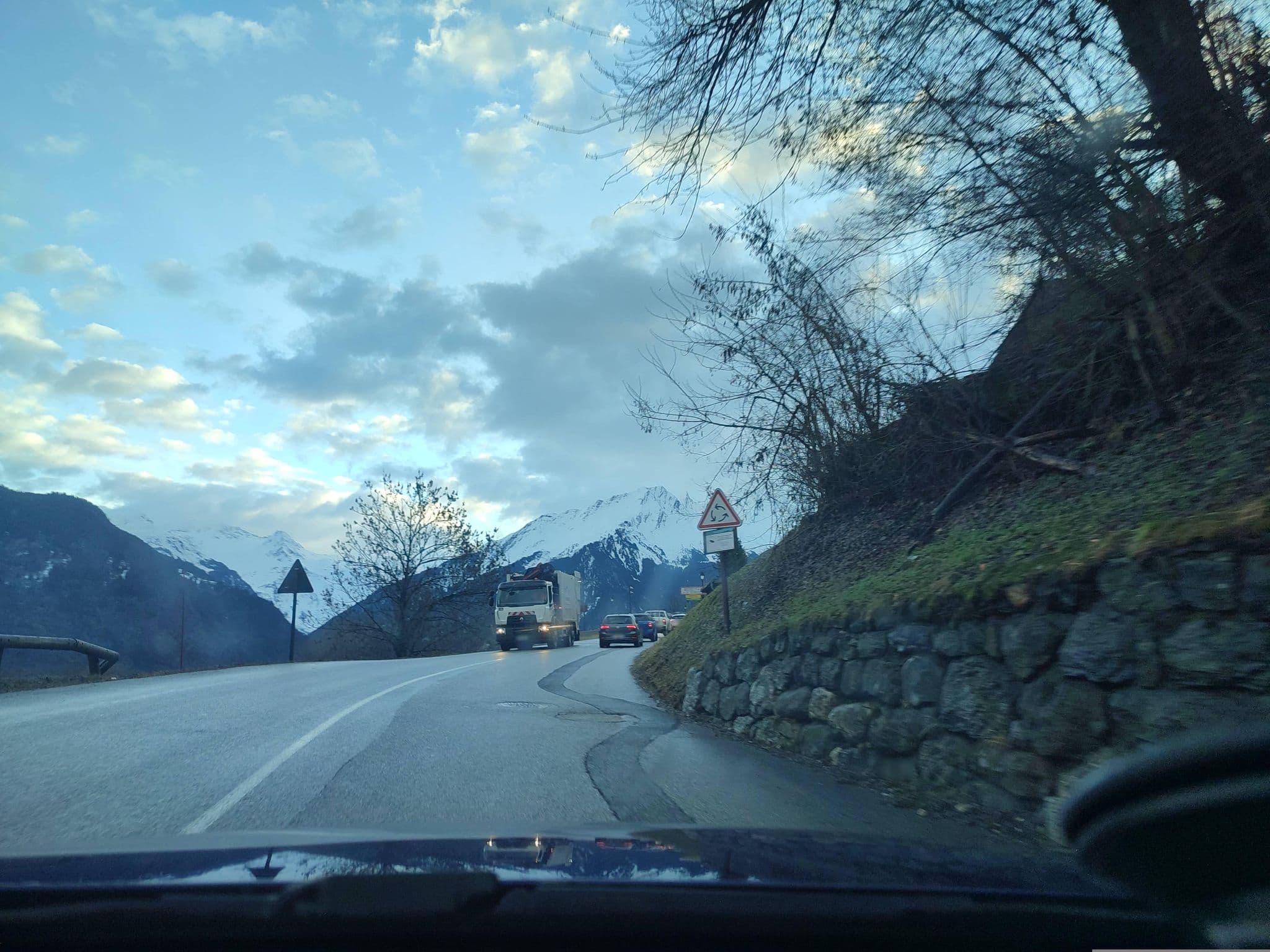 Street view near Le lac bleu, Saint-Bon-Tarentaise — © VincentCoq (CC BY-SA · Mapillary)