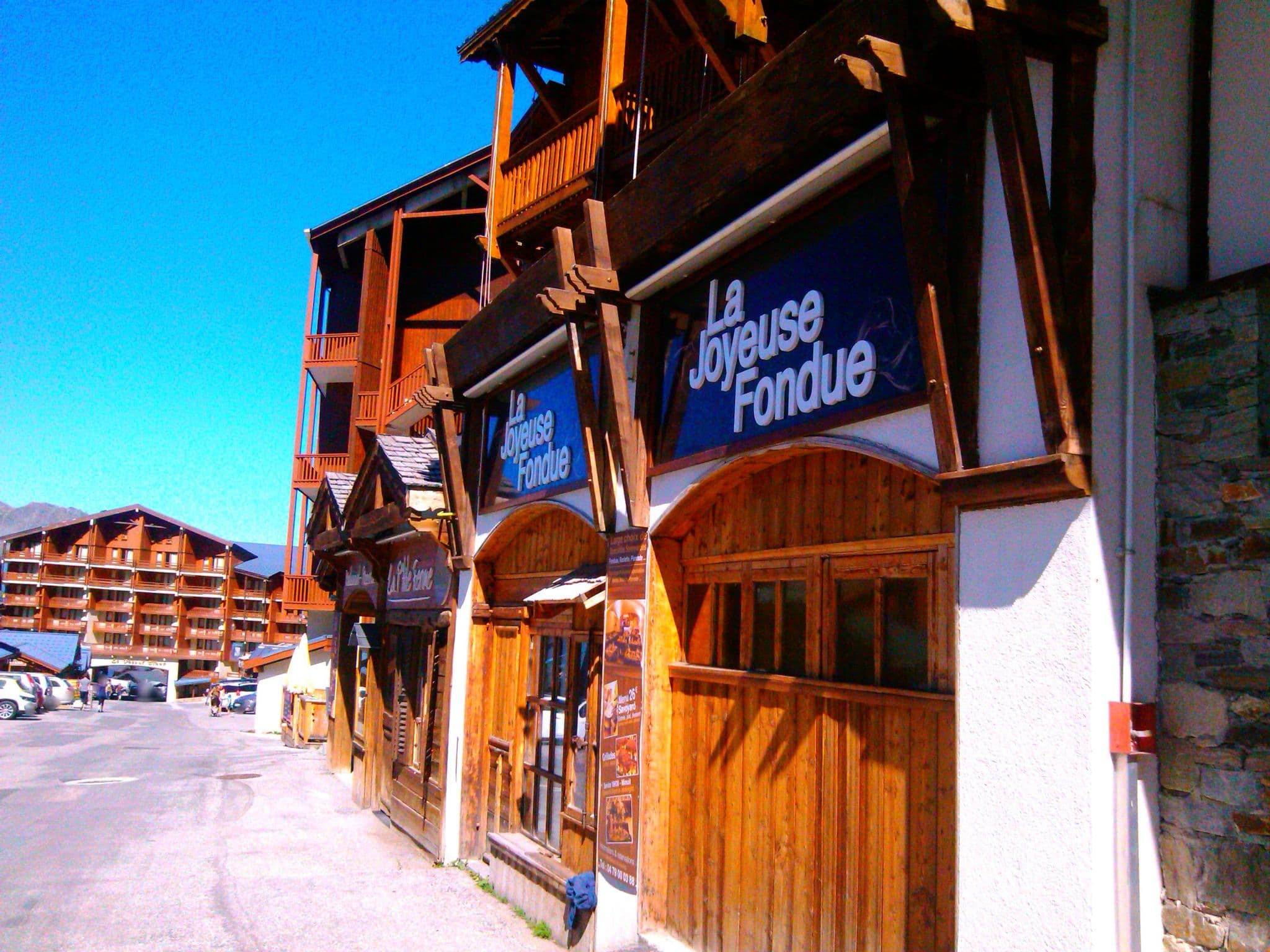 Street view near Montagnettes Soleil, Val Thorens — © zerpou (CC BY-SA · Mapillary)