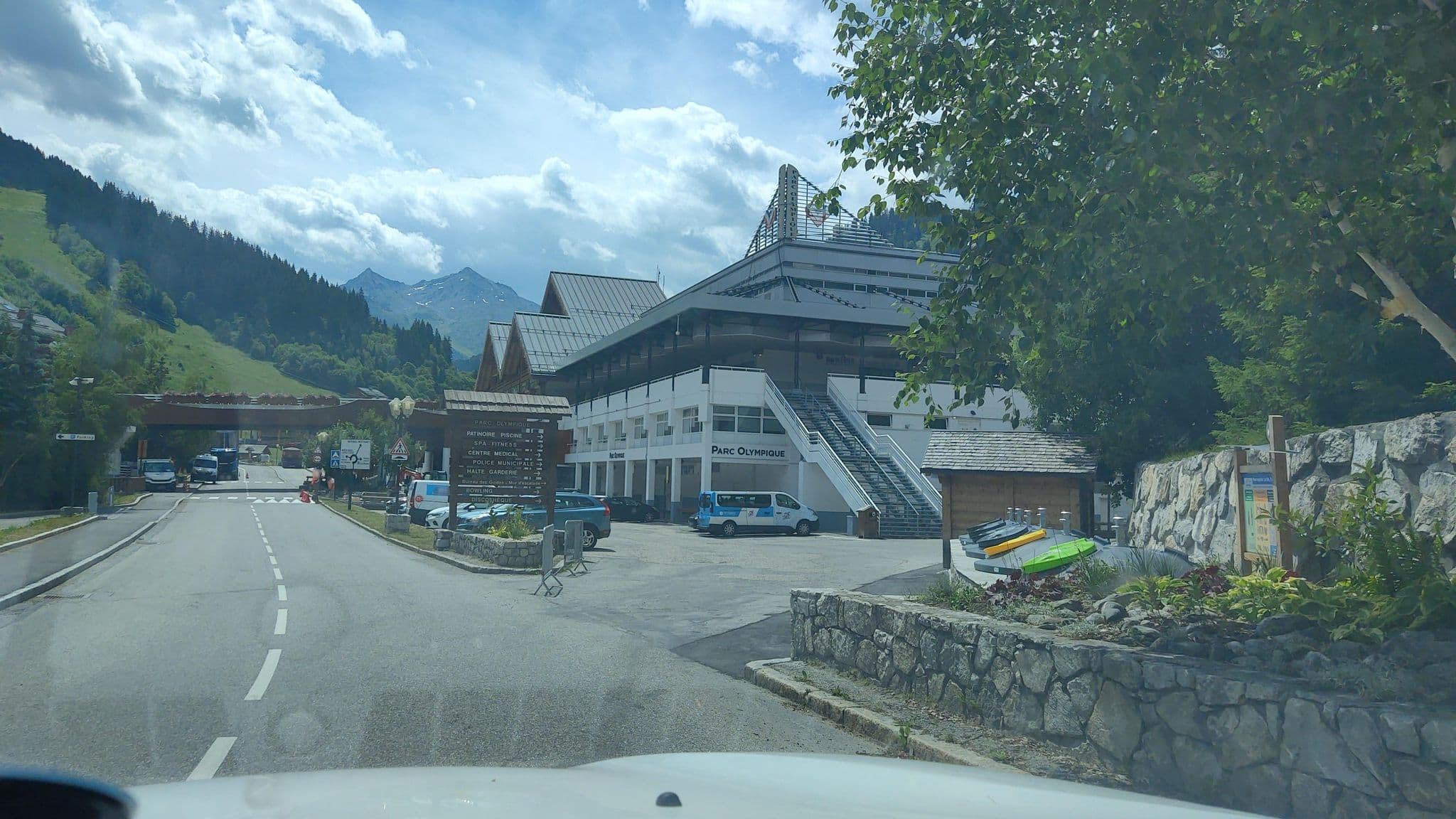 Street view near Chalet les Grangettes, Méribel — © MatthieuF4FNE (CC BY-SA · Mapillary)