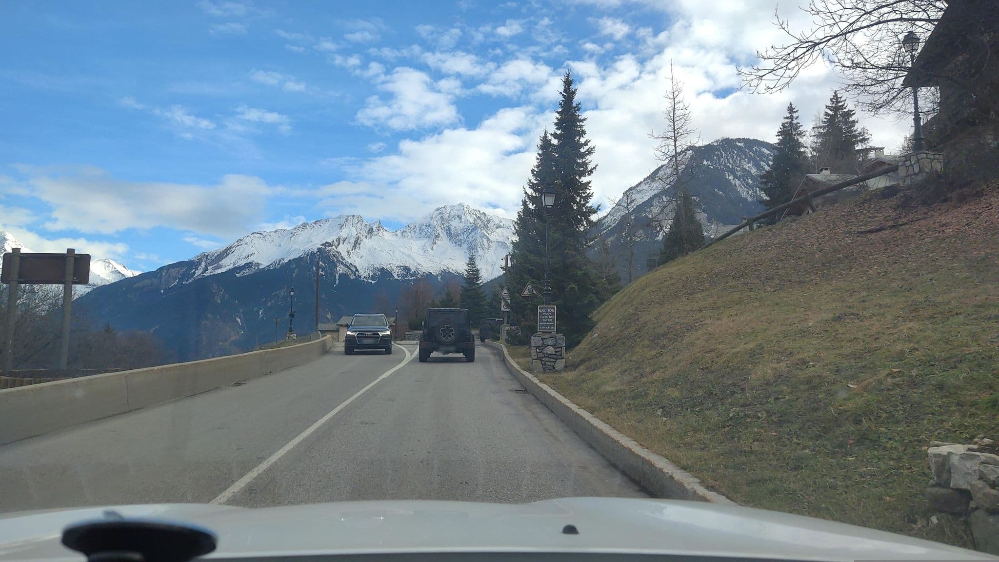 Street view near Appartement à Courchevel Saint Bon, Saint-Bon-Tarentaise — © MatthieuF4FNE (CC BY-SA · Mapillary)