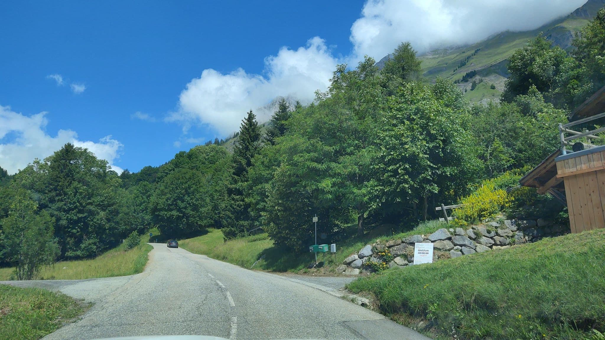 Street view near Chalet la Canopée, La Clusaz — © MatthieuF4FNE (CC BY-SA · Mapillary)