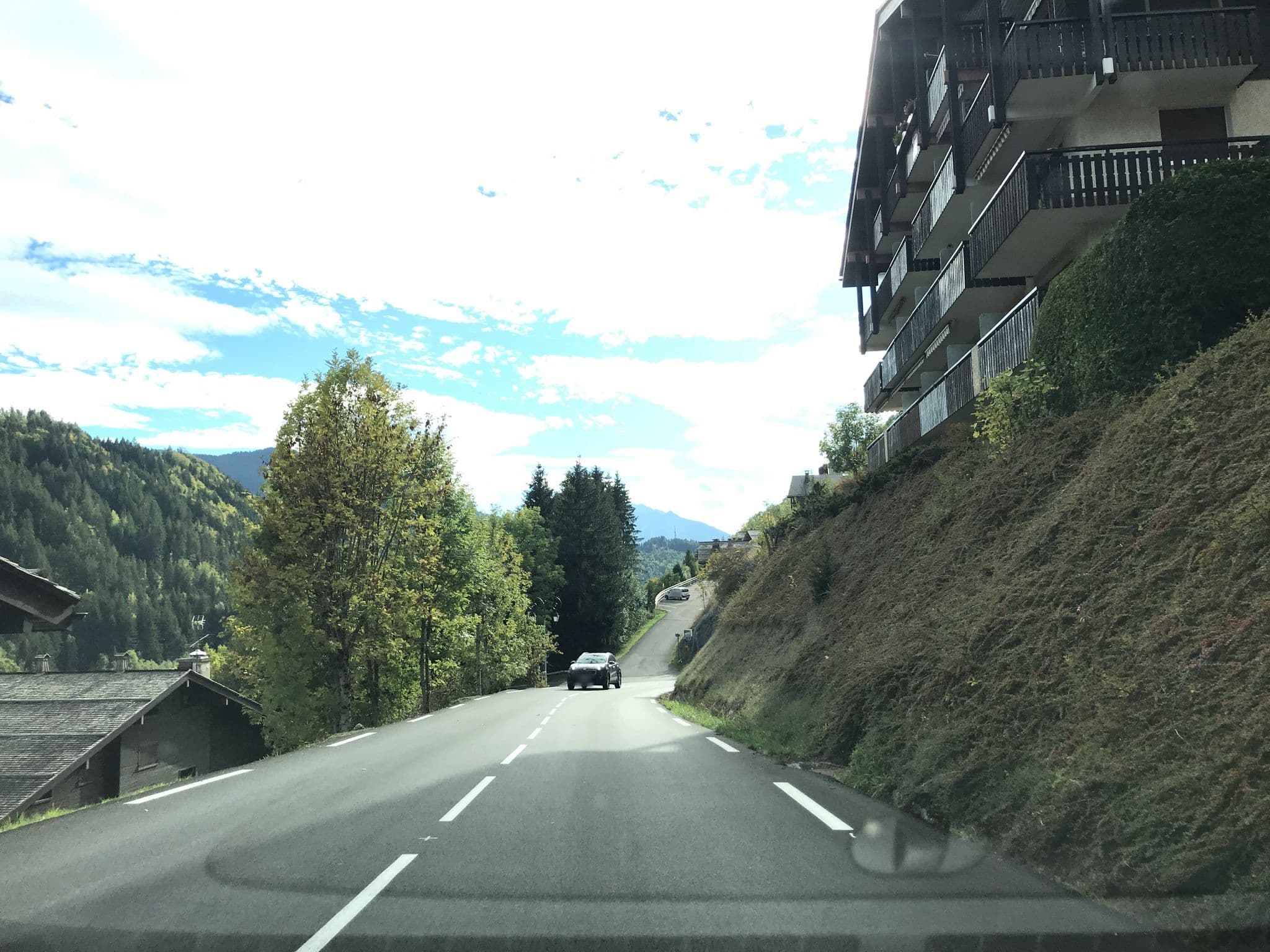 Street view near Appartement le Grand-Bornand, Le Grand-Bornand — © pgiraud (CC BY-SA · Mapillary)