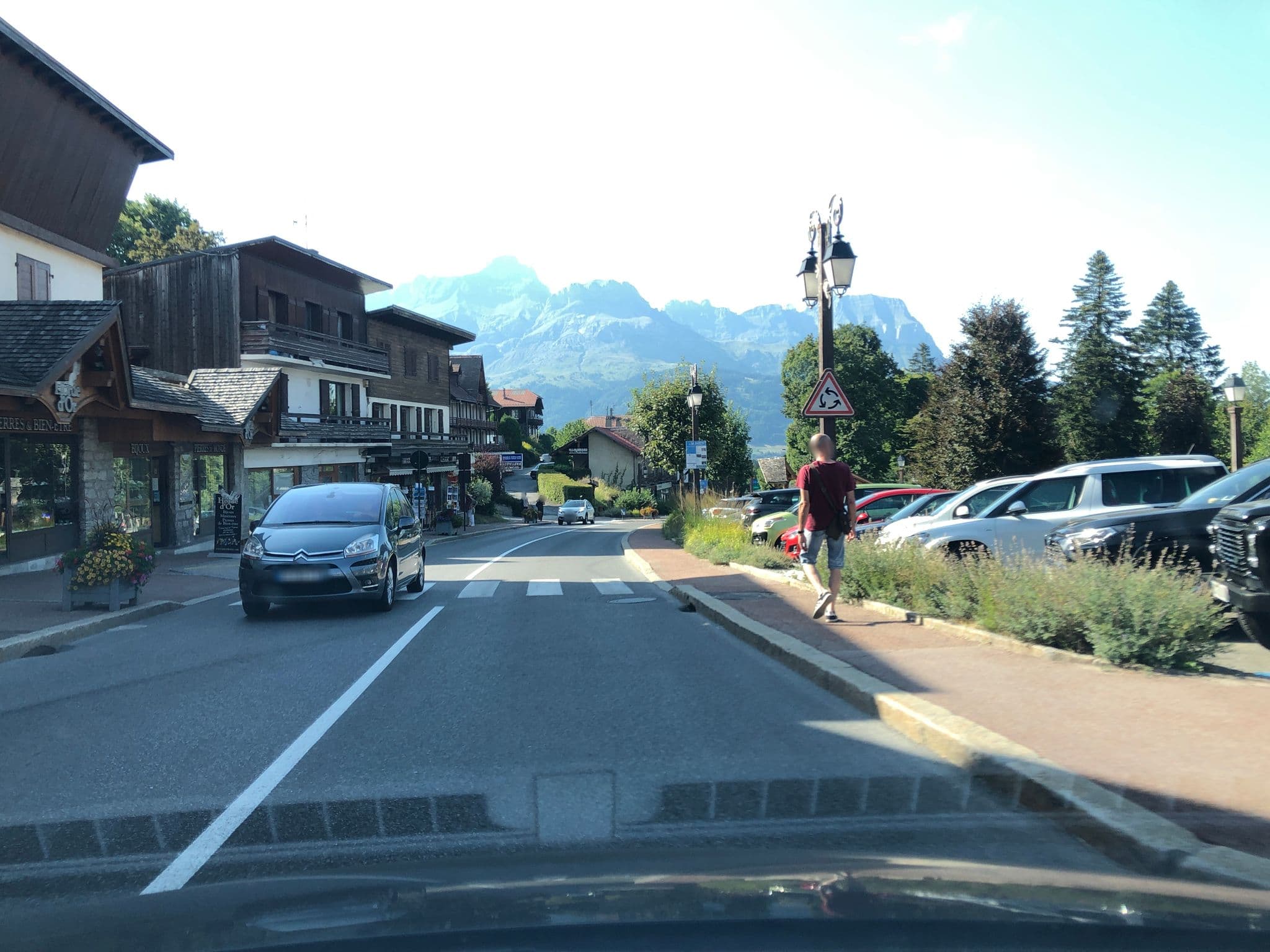 Street view near Chalet Hôtel Joly Site, Combloux — © jerome92370 (CC BY-SA · Mapillary)