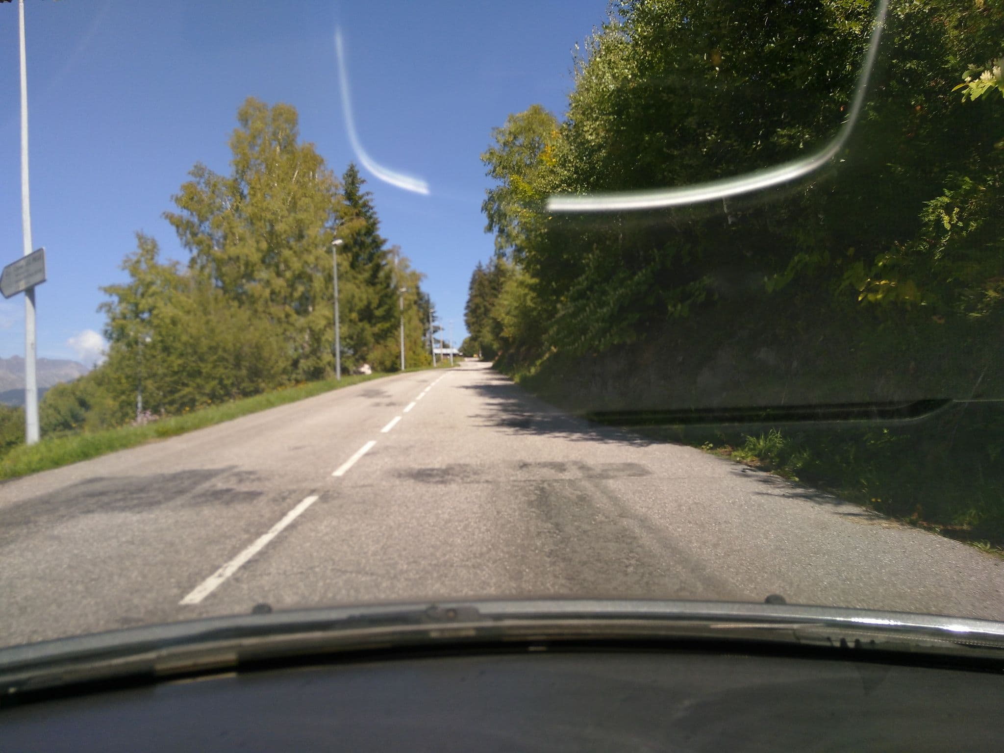 Street view near Joly Bois, Ugine — © marcp (CC BY-SA · Mapillary)