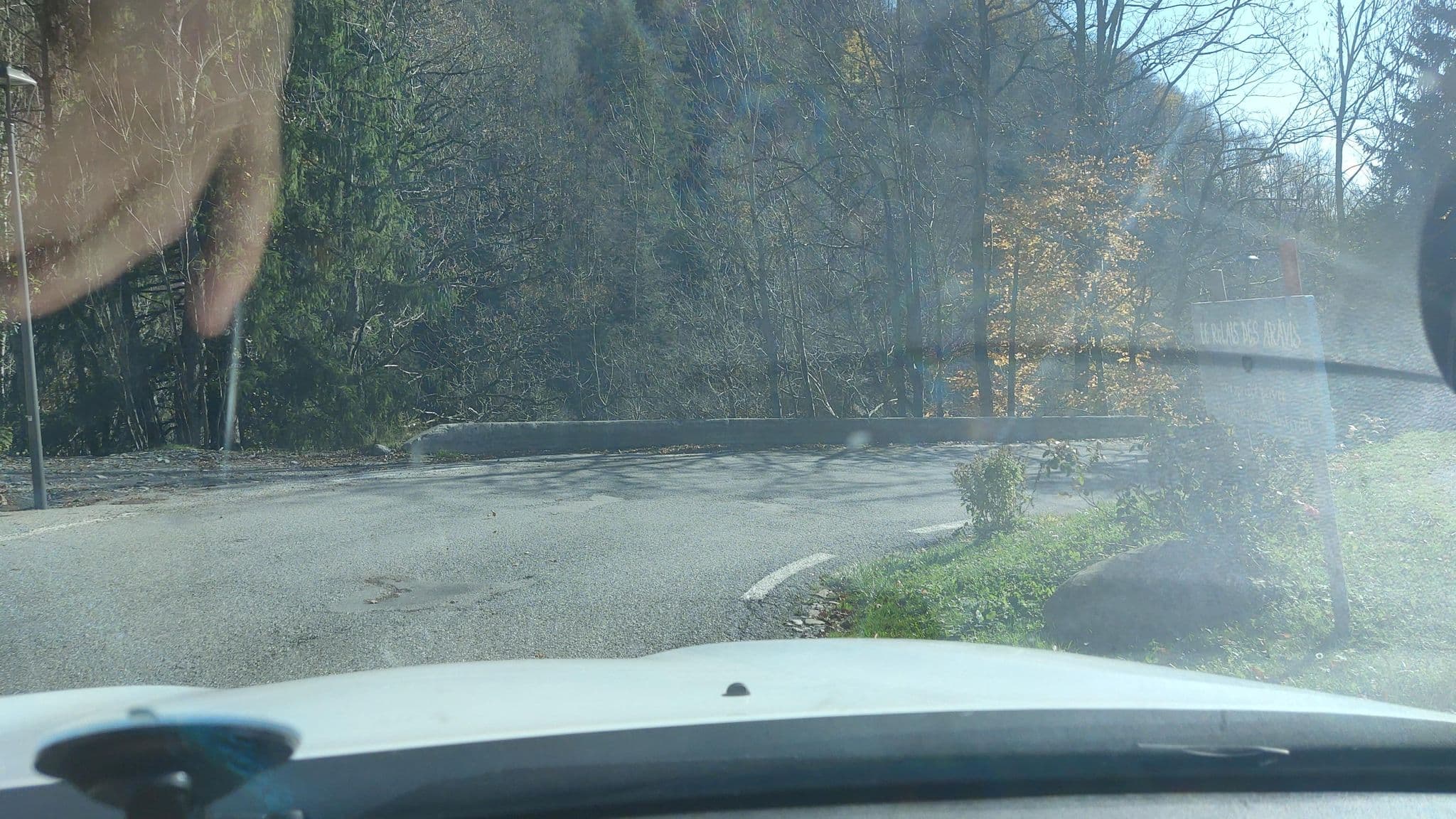 Street view near Le Fournil des Aravis, Praz-sur-Arly — © MatthieuF4FNE (CC BY-SA · Mapillary)