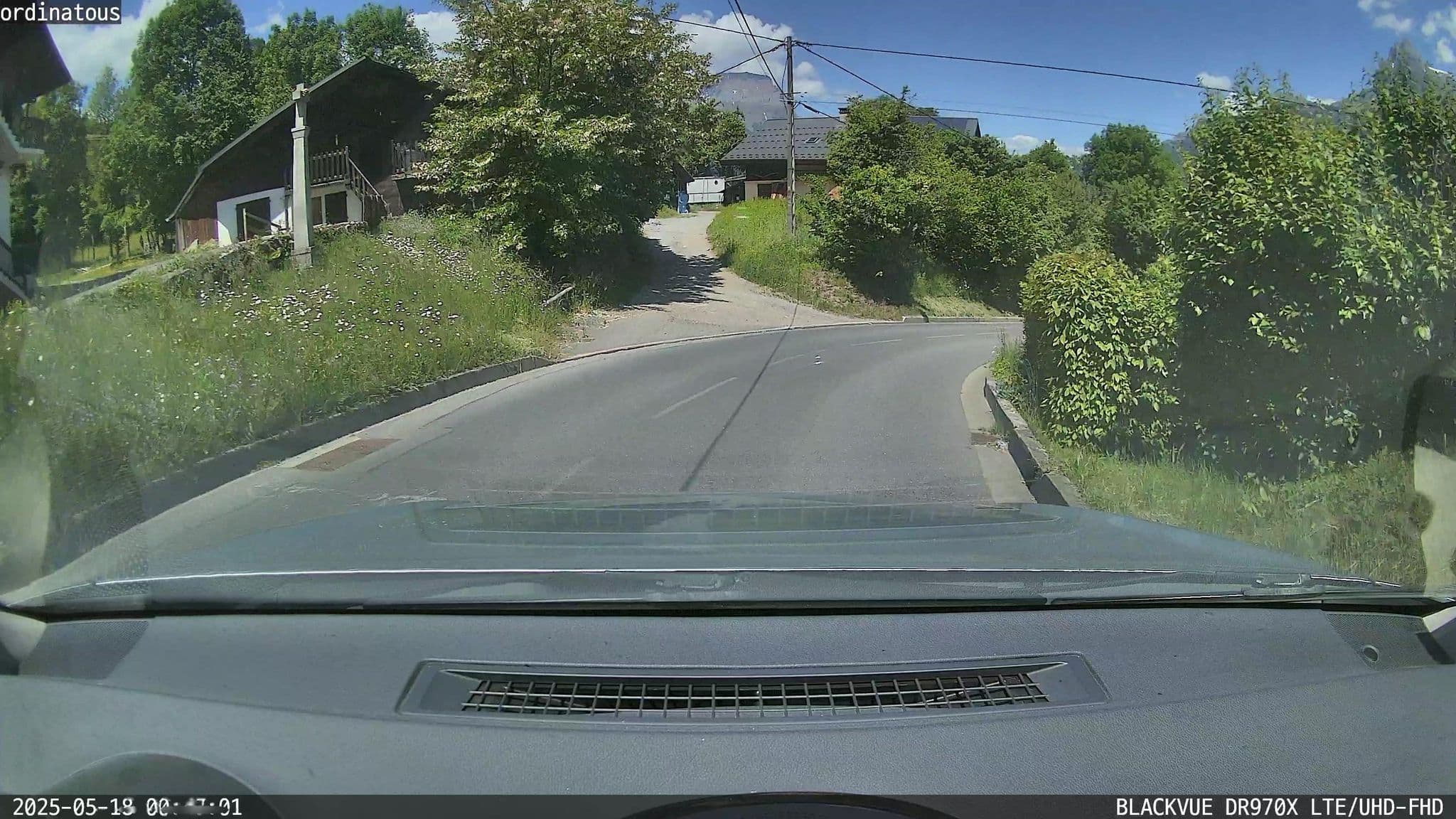 Street view near Centre Vacances d'Epernay, Domancy — © ordinatous (CC BY-SA · Mapillary)