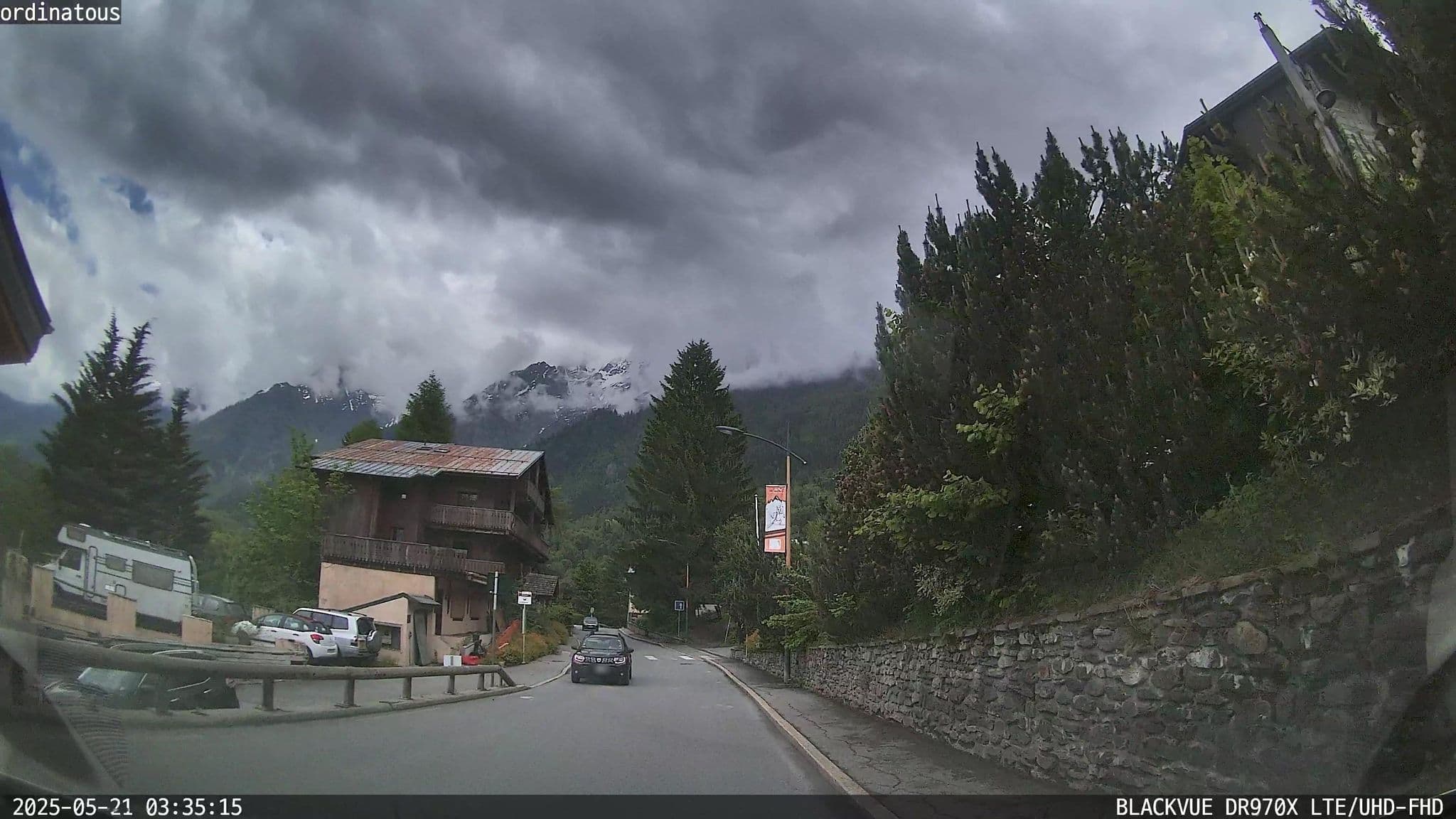 Street view near Mt. Blanc Studio, Les Houches — © ordinatous (CC BY-SA · Mapillary)