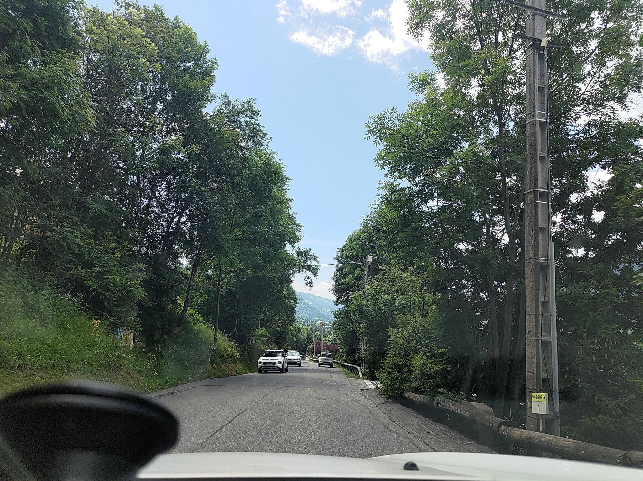 Street view near Société le Ski, Megève — © MatthieuF4FNE (CC BY-SA · Mapillary)