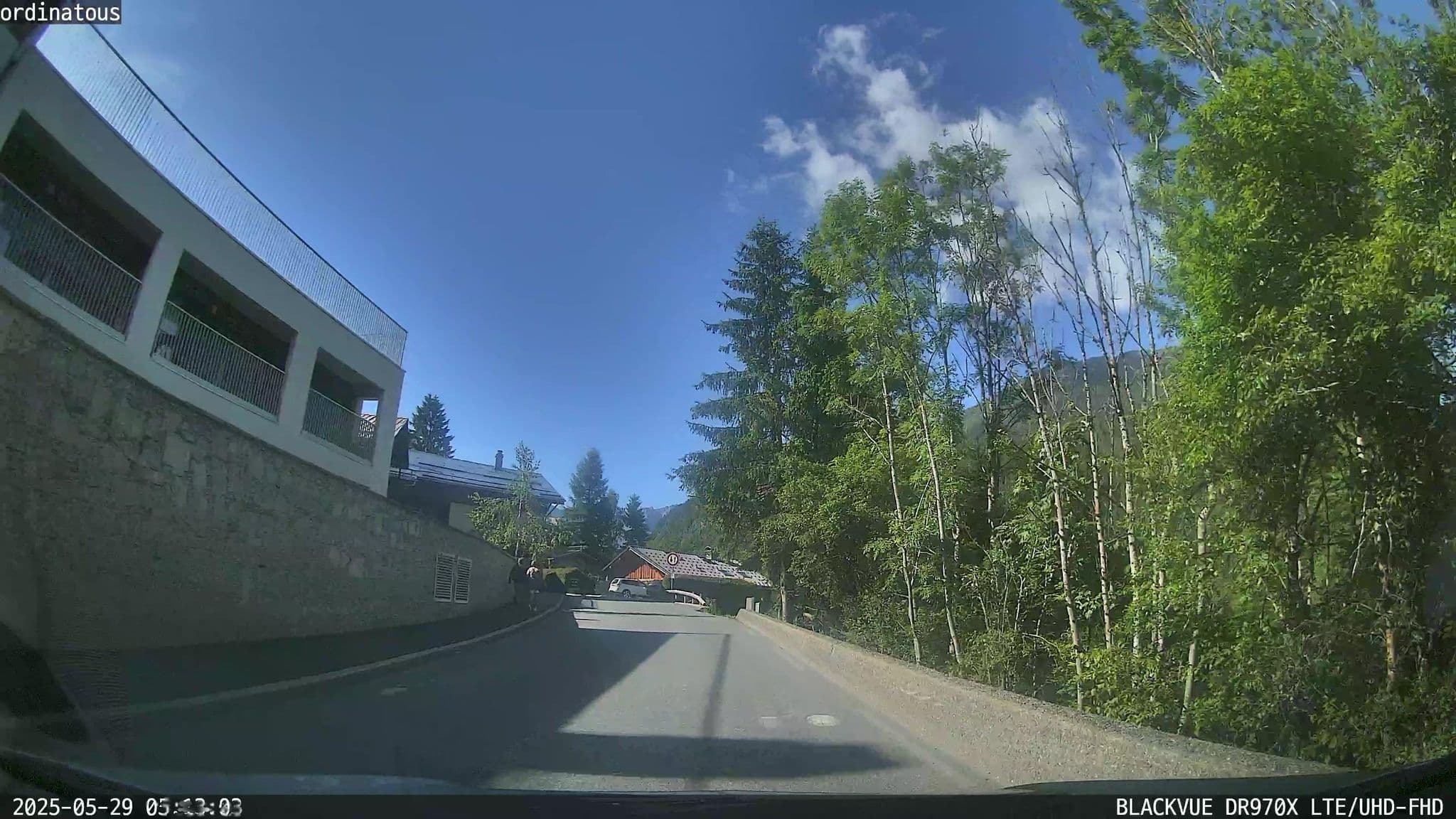 Street view near Chalet Alpine Retreat, Les Houches — © ordinatous (CC BY-SA · Mapillary)