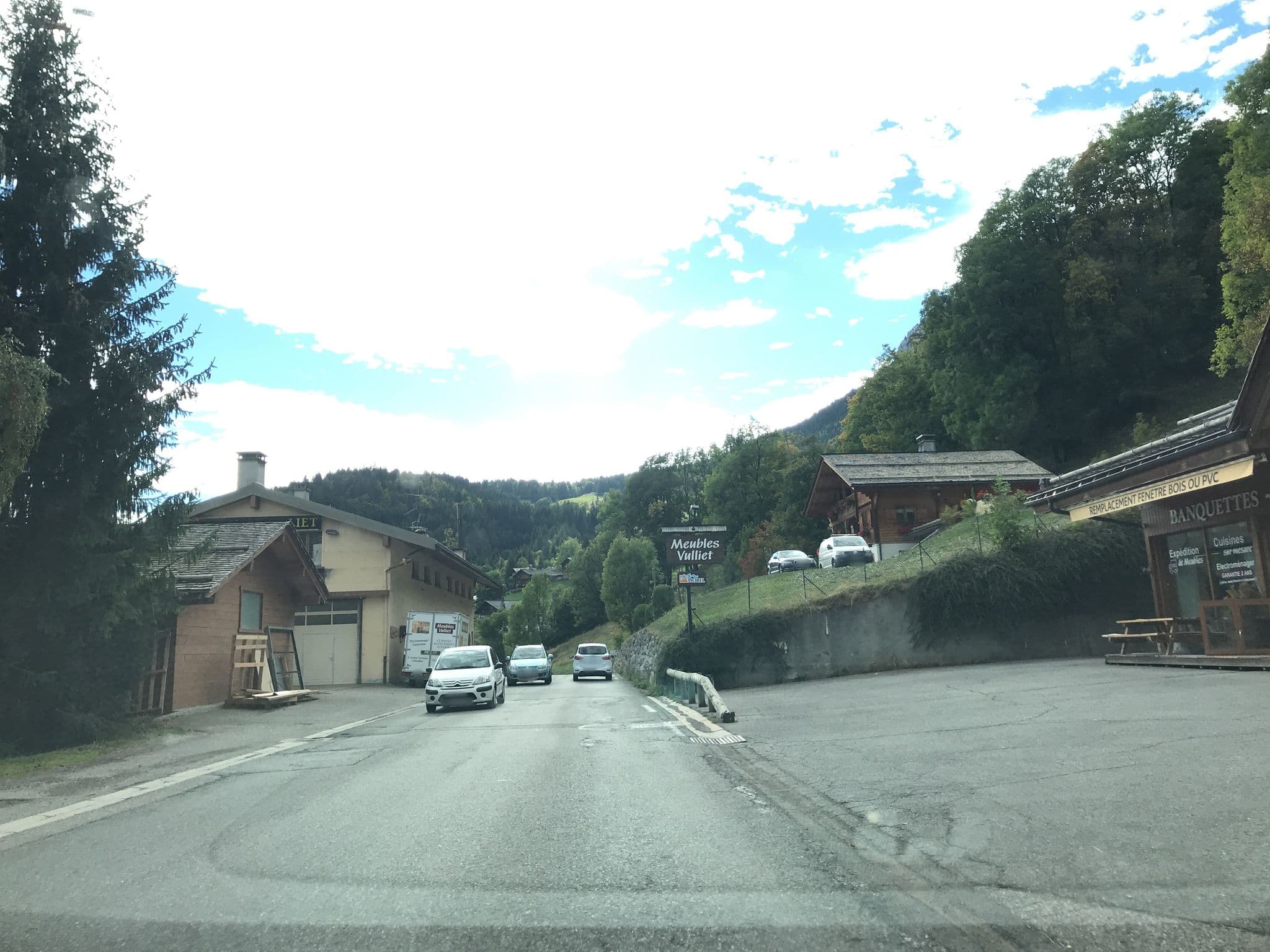 Street view near Appartement le Grand-Bornand, Le Grand-Bornand — © pgiraud (CC BY-SA · Mapillary)