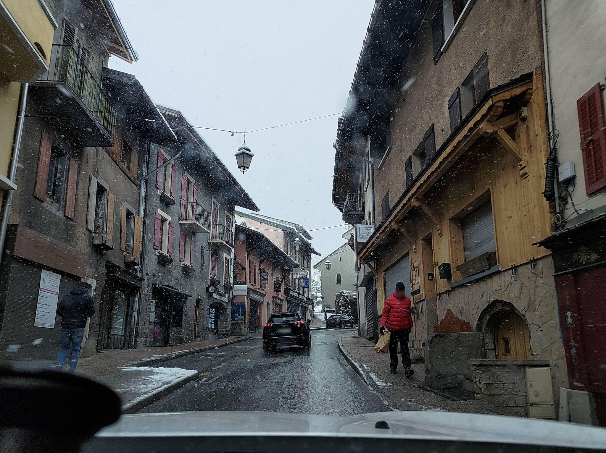 Street view near Apartments les Balcons de l'arly, Praz-sur-Arly — © MatthieuF4FNE (CC BY-SA · Mapillary)