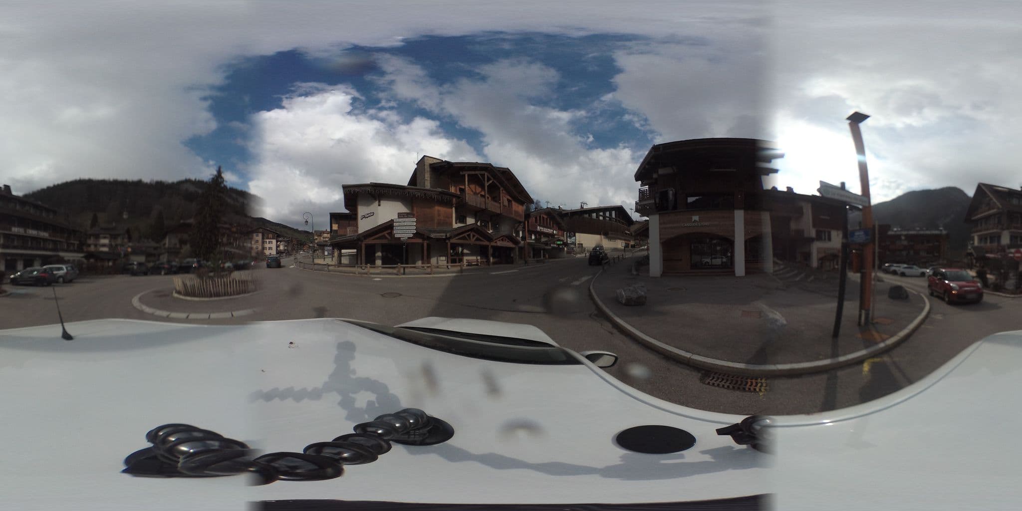 Street view near Hotel Le Chalet ****, La Clusaz — © arteragence (CC BY-SA · Mapillary)