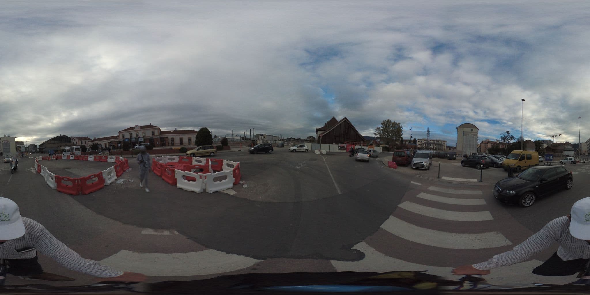 Street view near Novotel Annemasse Centre, Annemasse — © geovelo (CC BY-SA · Mapillary)