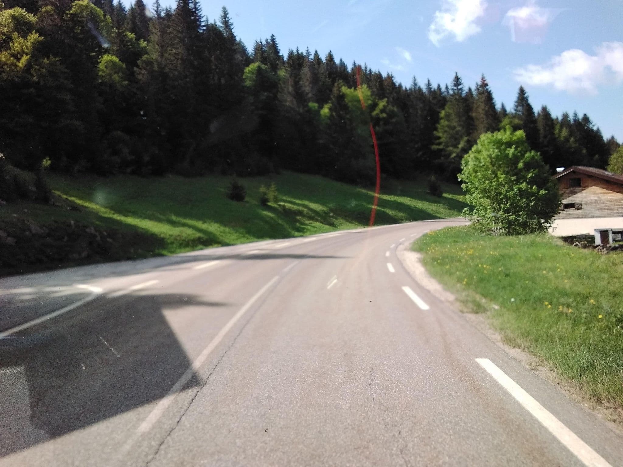Street view near Auberge Du Cerf, Les Rousses — © mprins (CC BY-SA · Mapillary)