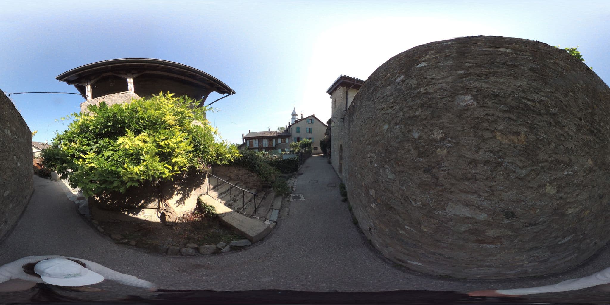 Street view near L'Alcôve d'Amédée V, Messery — © geovelo (CC BY-SA · Mapillary)