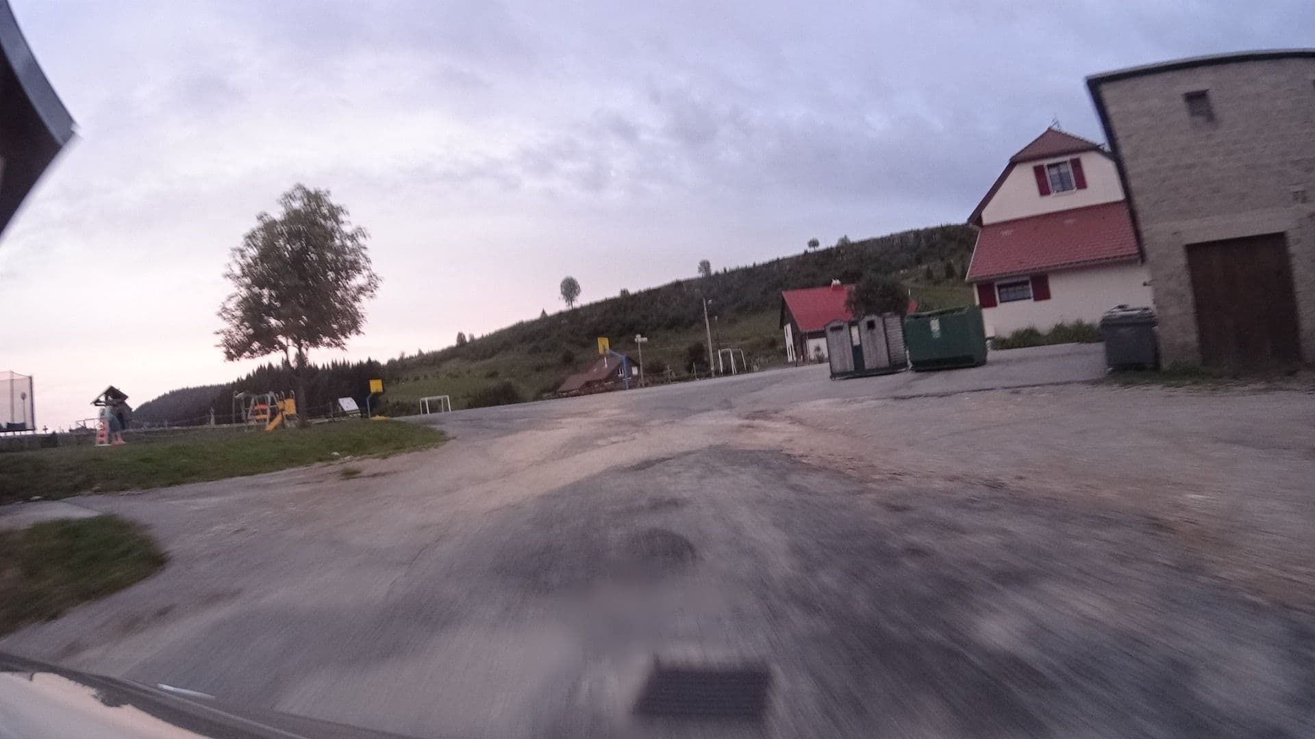 Street view near Castel Blanc, Bois-d'Amont — © tanonin (CC BY-SA · Mapillary)