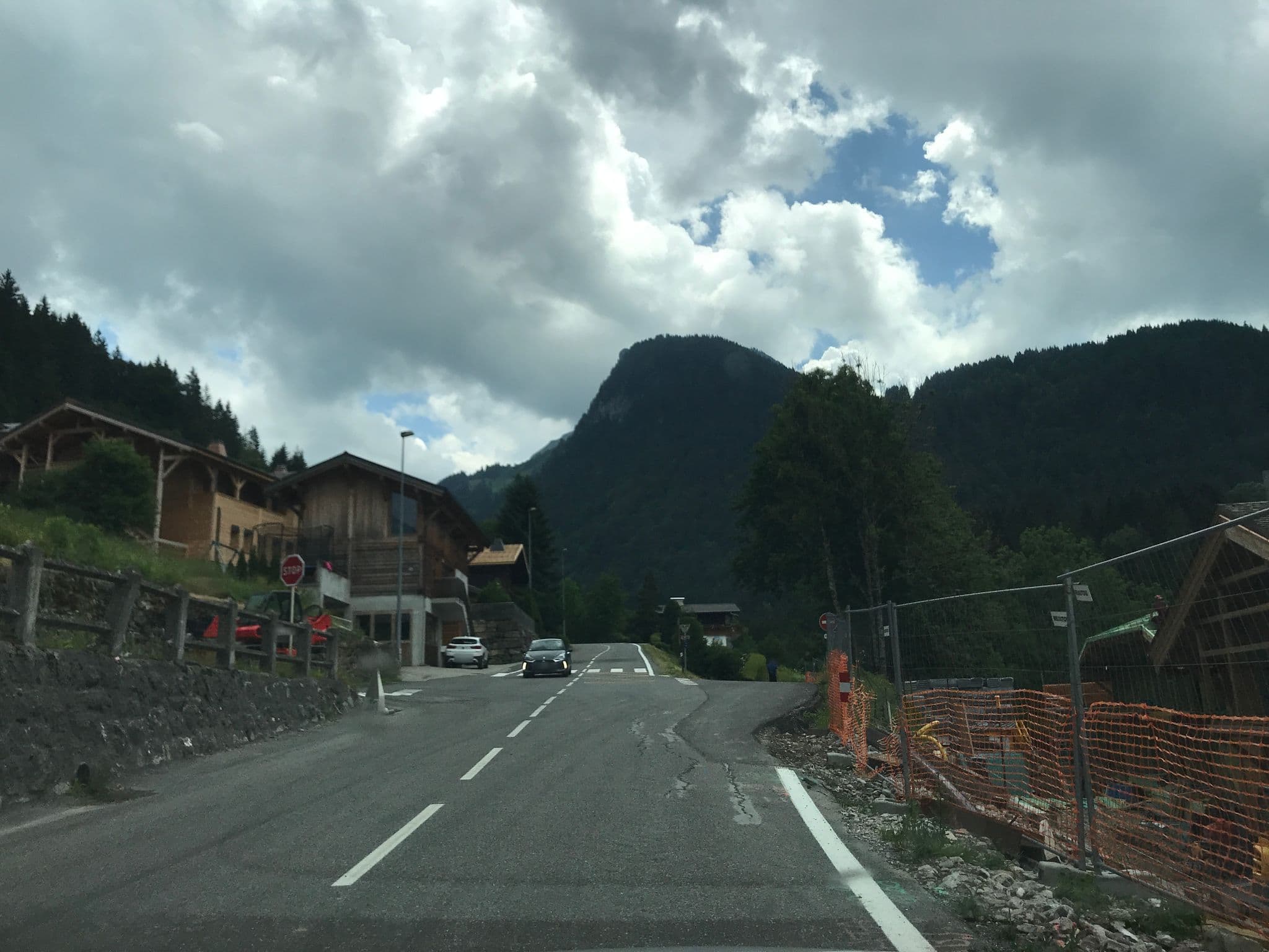 Street view near La Ferme D'elise, Morzine — © pgiraud (CC BY-SA · Mapillary)