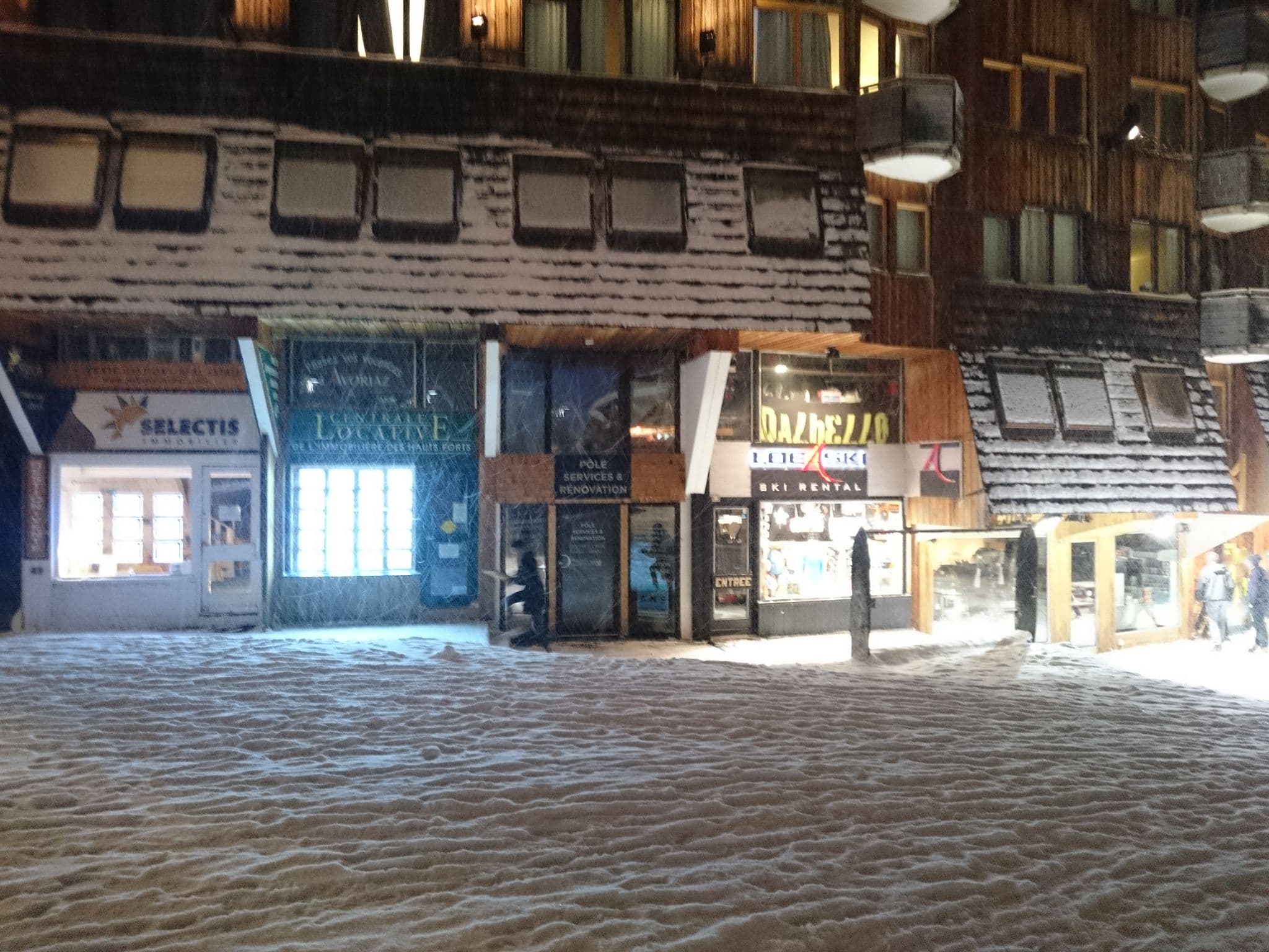 Street view near Alpage 1-2, Morzine — © legrandblond (CC BY-SA · Mapillary)