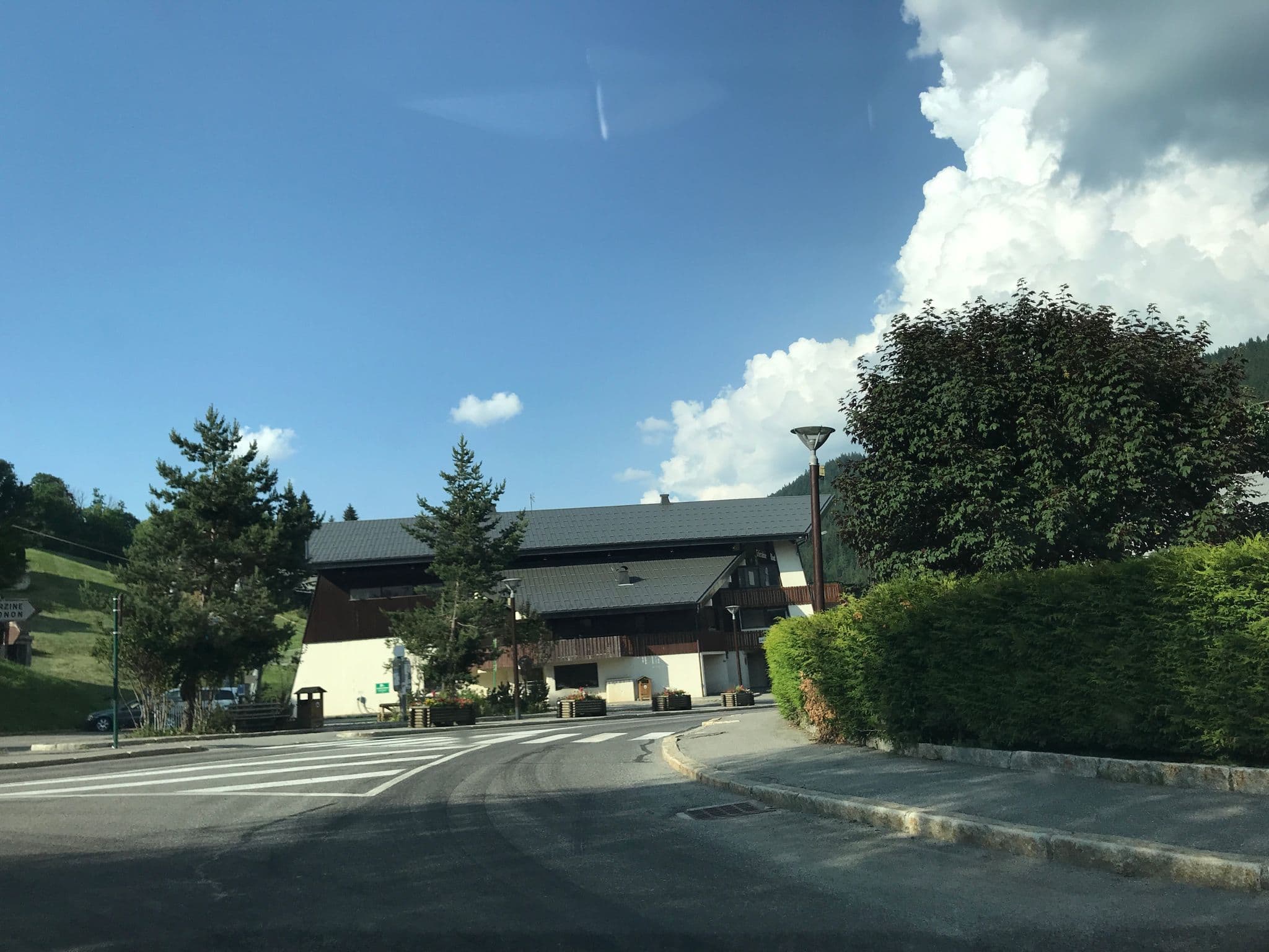 Street view near Hôtel Stella, Les Gets — © pgiraud (CC BY-SA · Mapillary)