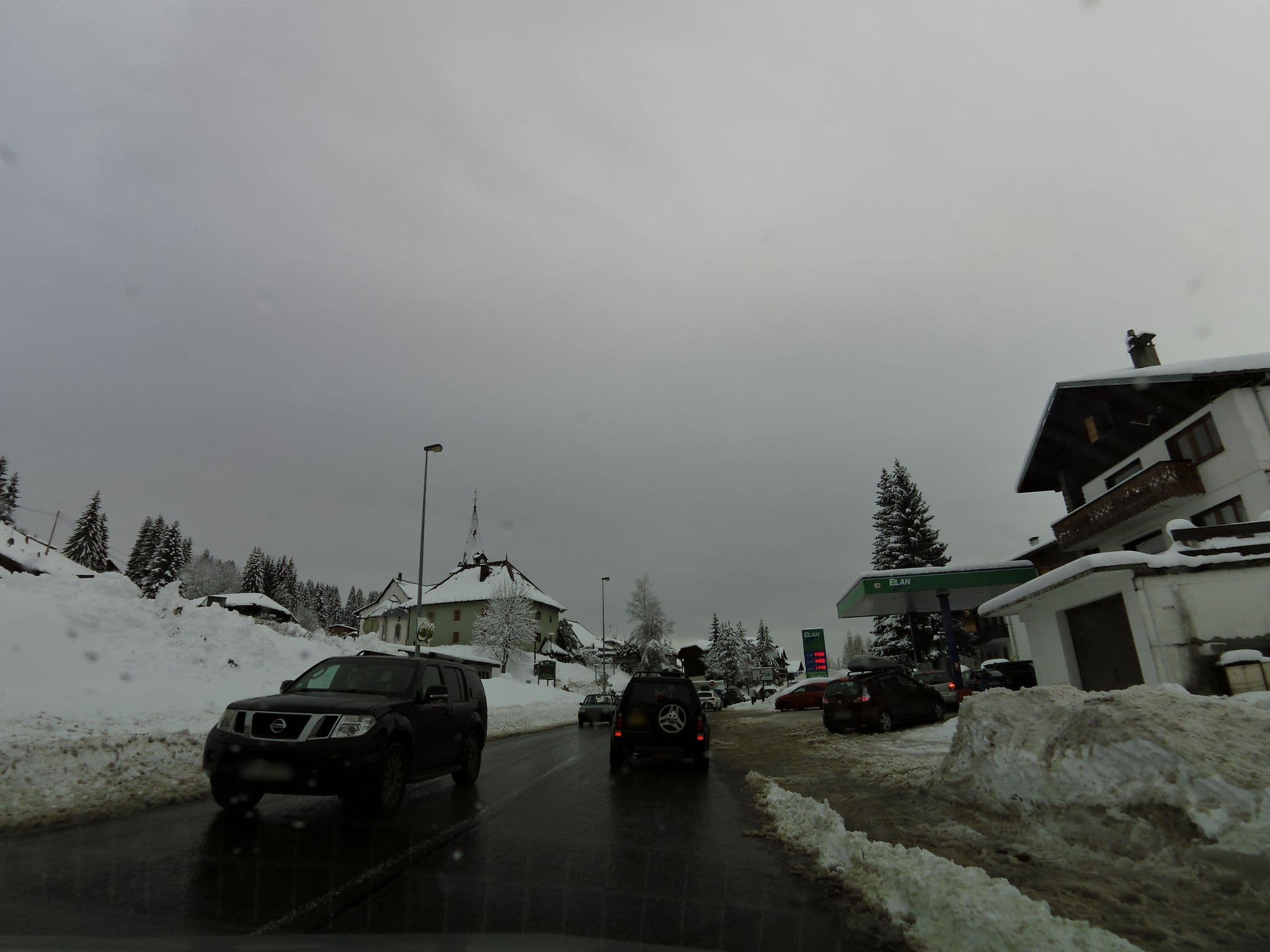 Street view near Appartements les Gets, Les Gets — © legrandblond (CC BY-SA · Mapillary)