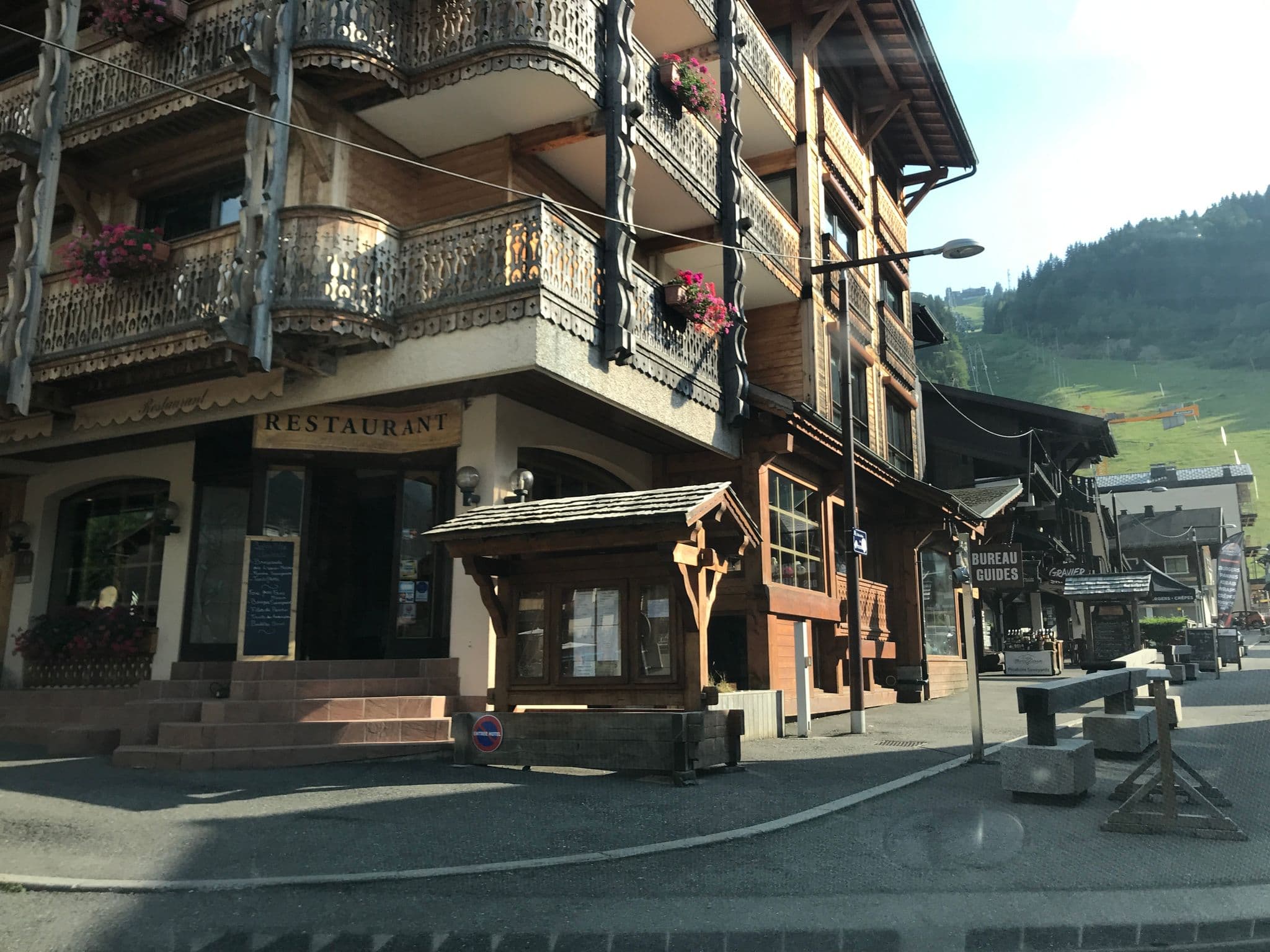 Street view near Les Airelles, Morzine — © pgiraud (CC BY-SA · Mapillary)