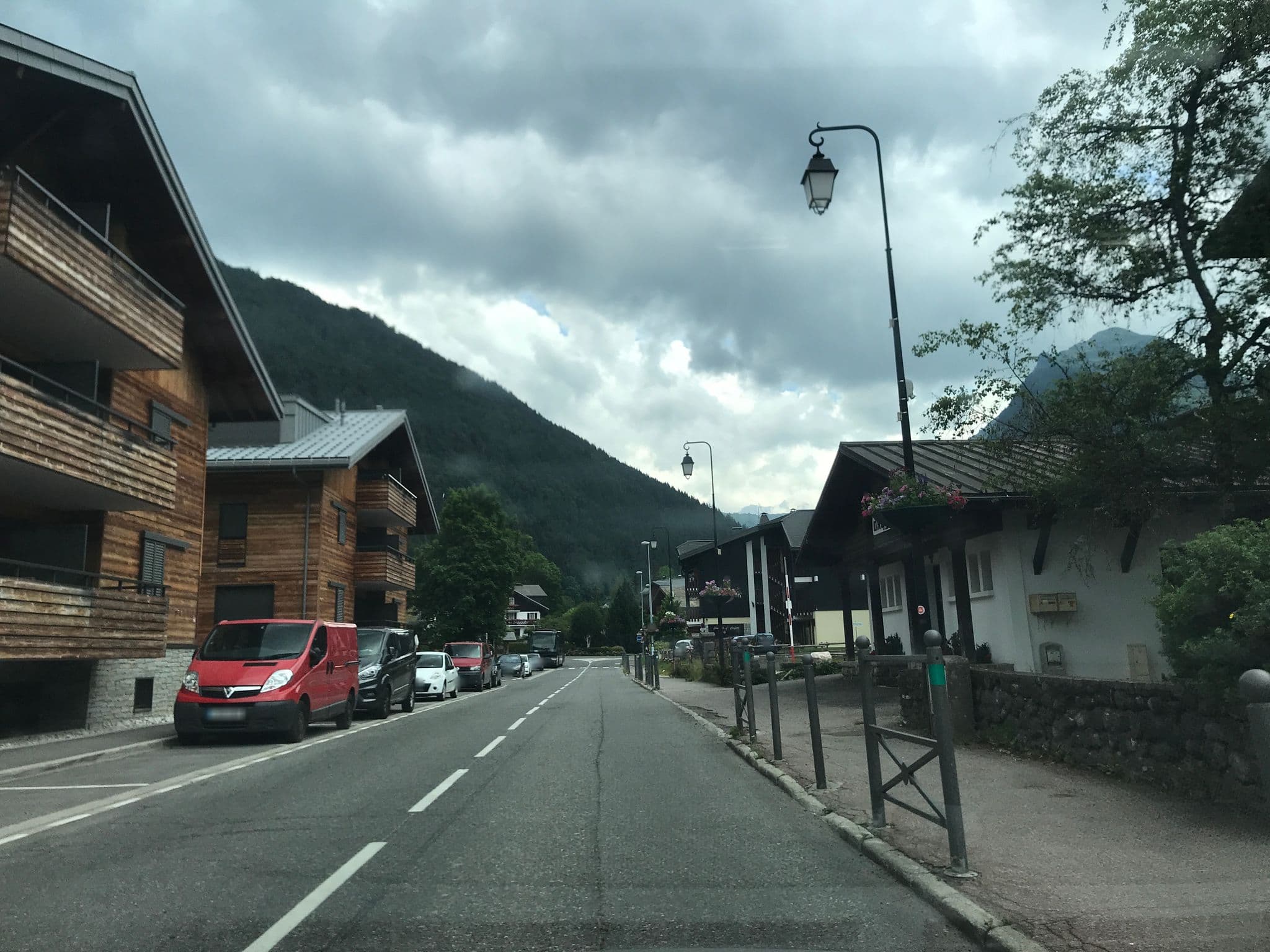 Street view near Chalet Hôtel le Sporting, Morzine — © pgiraud (CC BY-SA · Mapillary)