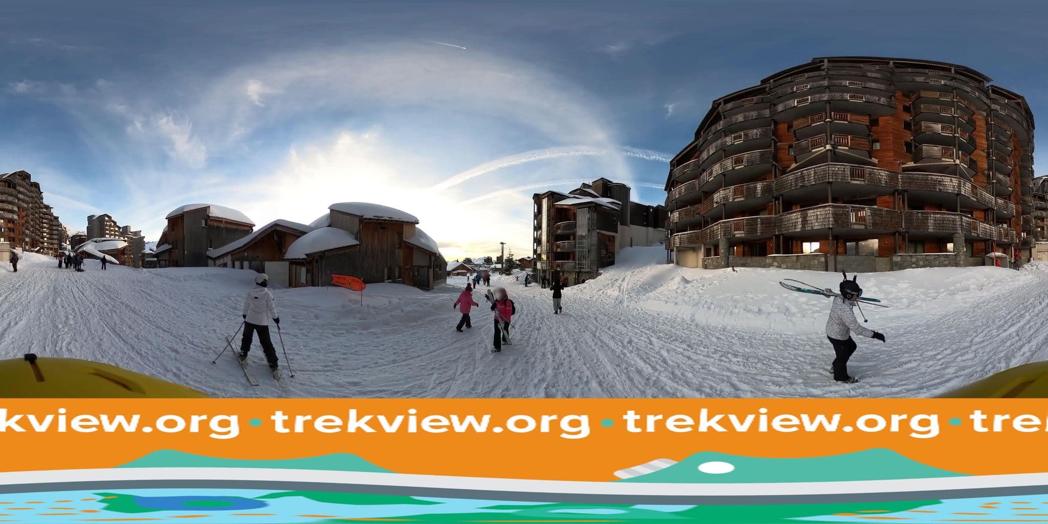 Street view near après-ski appartment numero uno!, Morzine — © trekviewed (CC BY-SA · Mapillary)