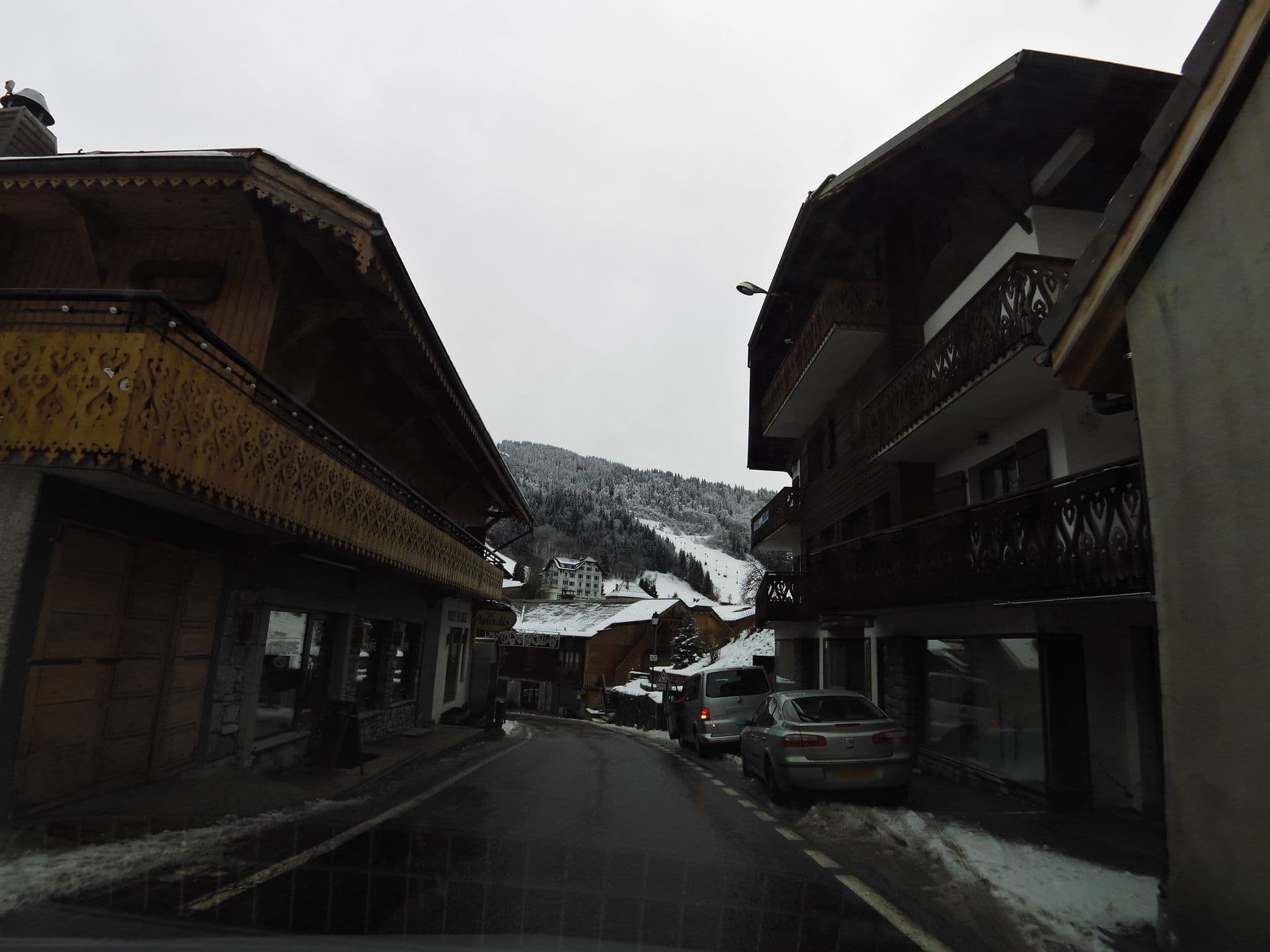 Street view near Rude Lodge, Morzine — © legrandblond (CC BY-SA · Mapillary)