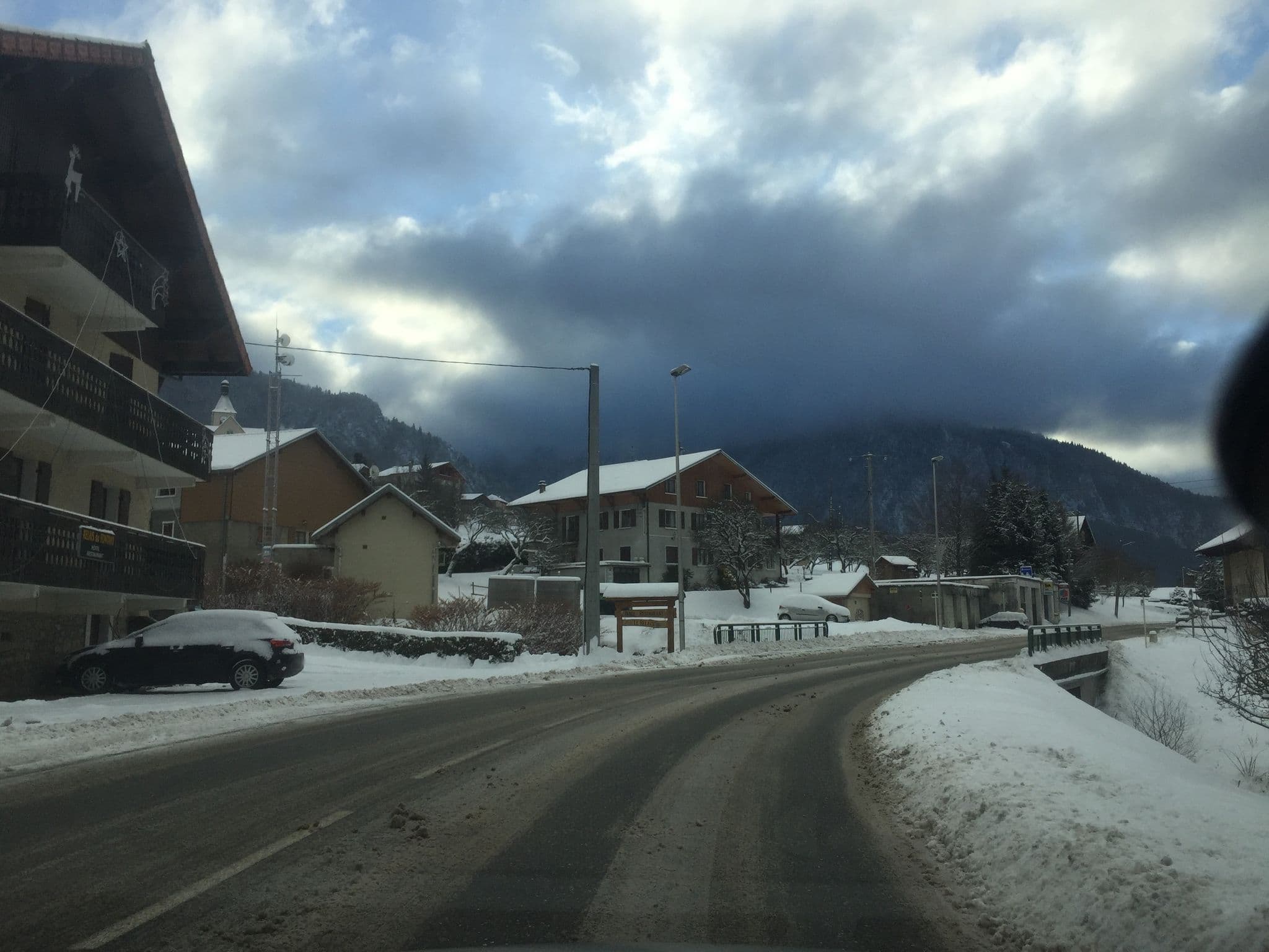 Street view near Le relais du Fontany, Abondance — © pgiraud (CC BY-SA · Mapillary)