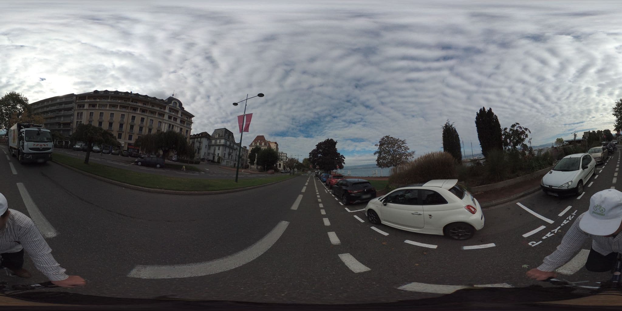 Street view near Selectour - Office des Baigneurs Voyages, Évian-les-Bains — © geovelo (CC BY-SA · Mapillary)