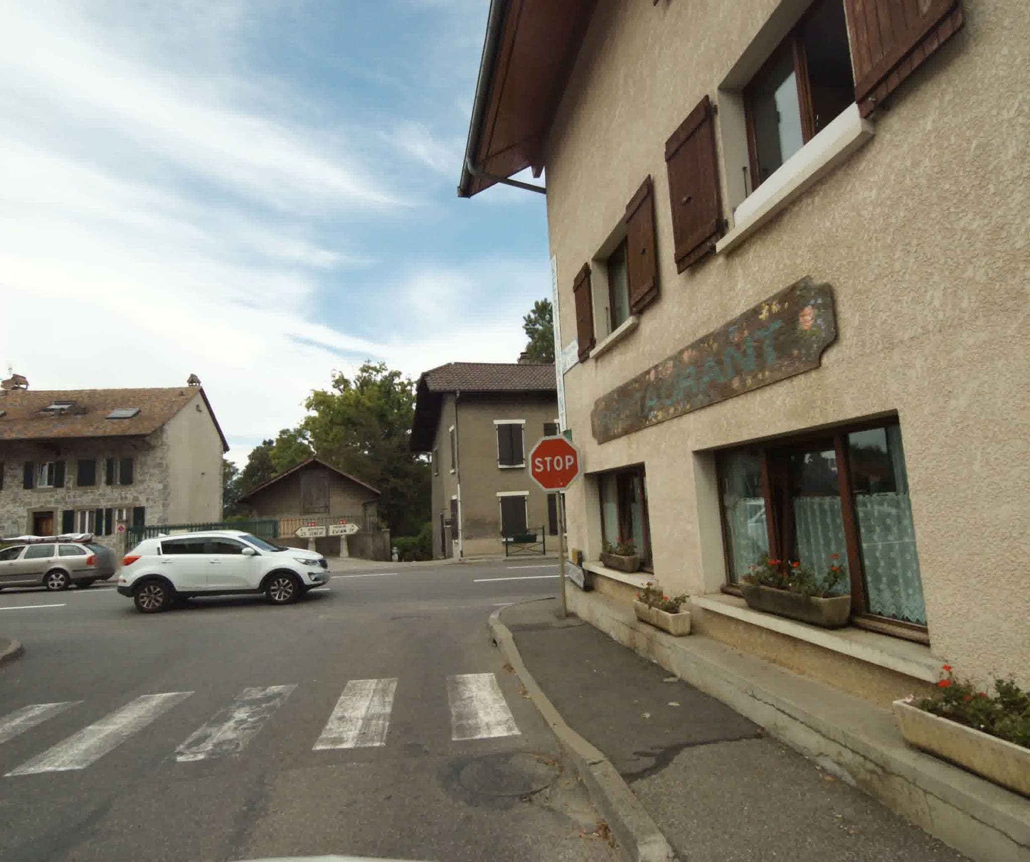 Street view near Hôtel Restaurant le Relais Savoyard, Sciez — © sogefi (CC BY-SA · Mapillary)